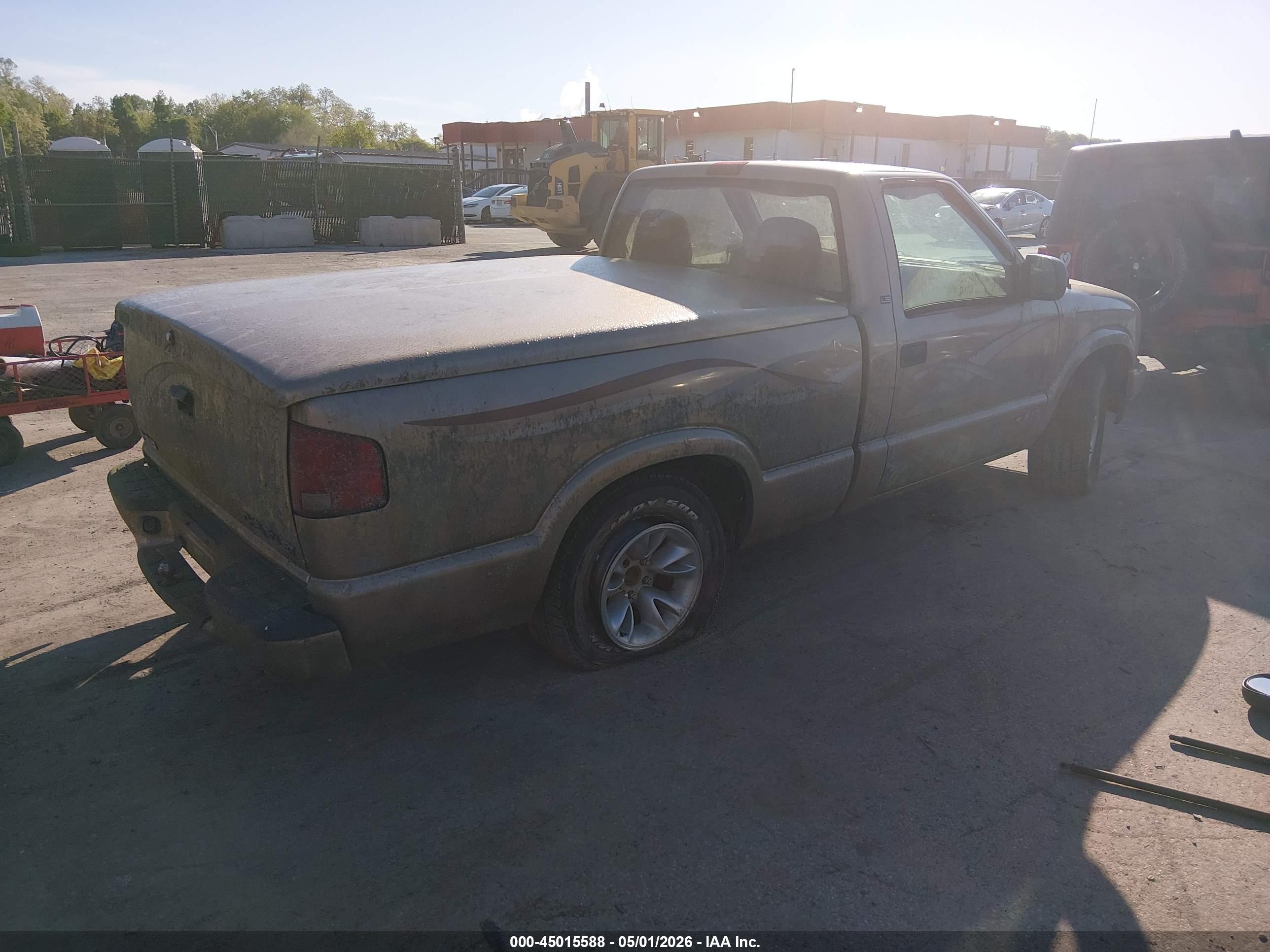 CHEVROLET S-10 image 4