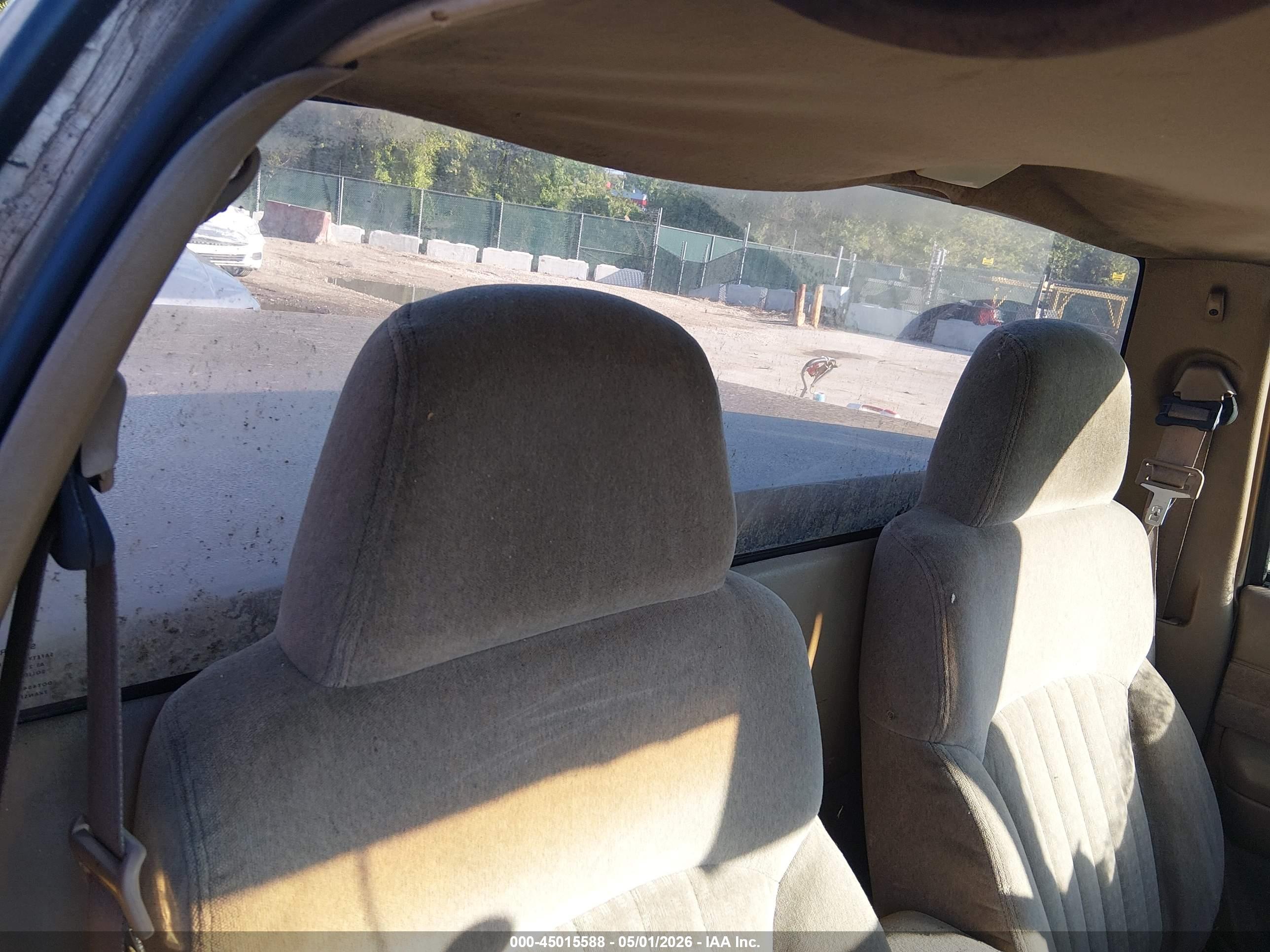 CHEVROLET S-10 image 8