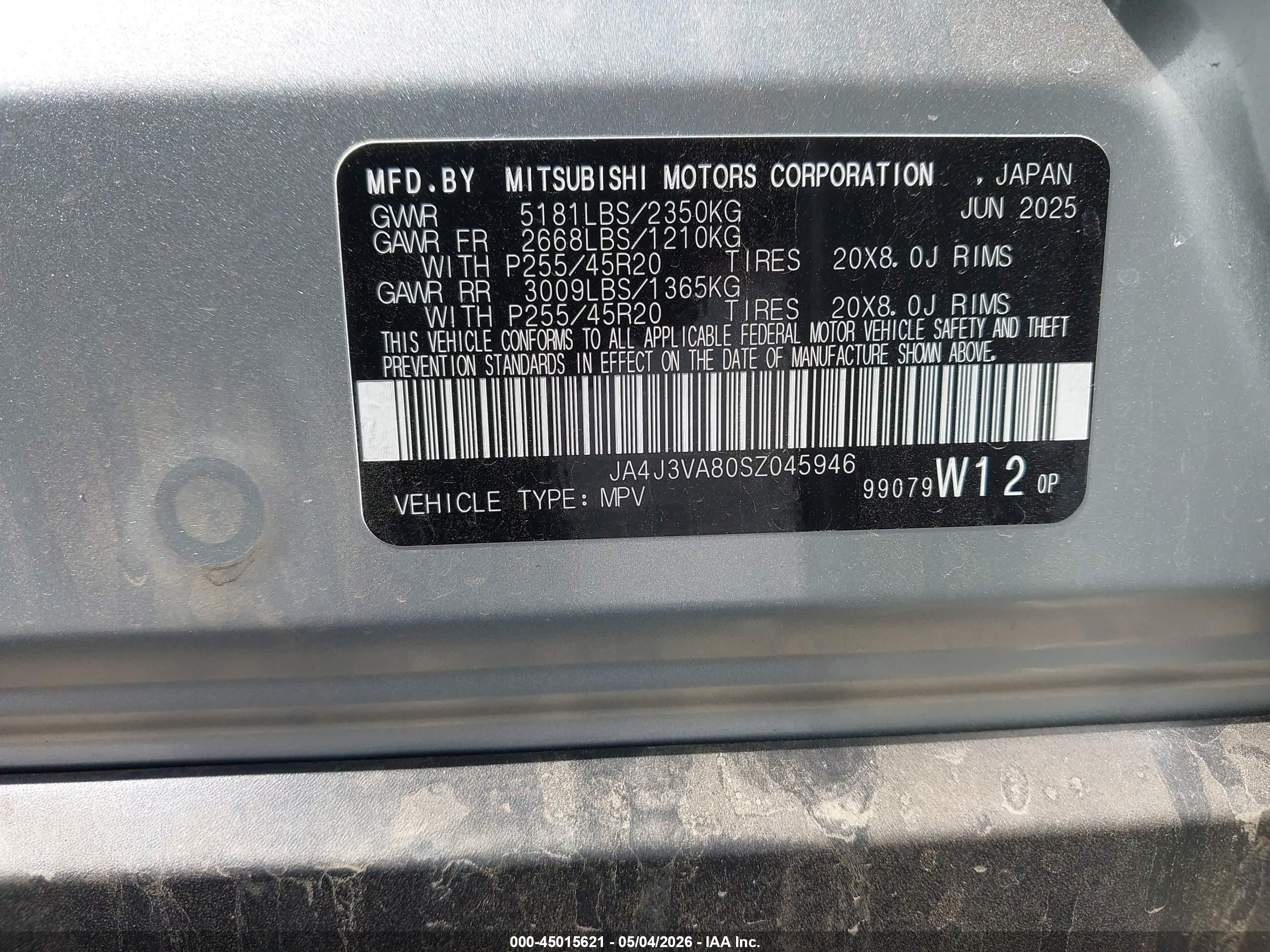 MITSUBISHI OUTLANDER image 9