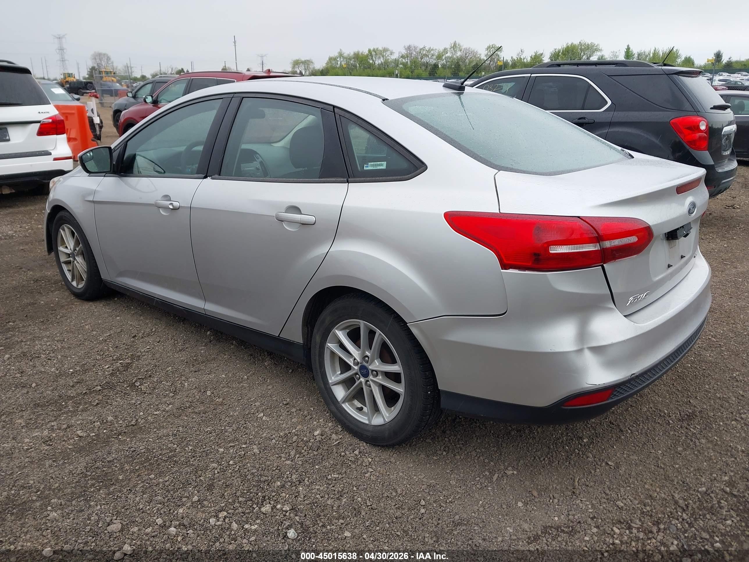 FORD FOCUS image 3