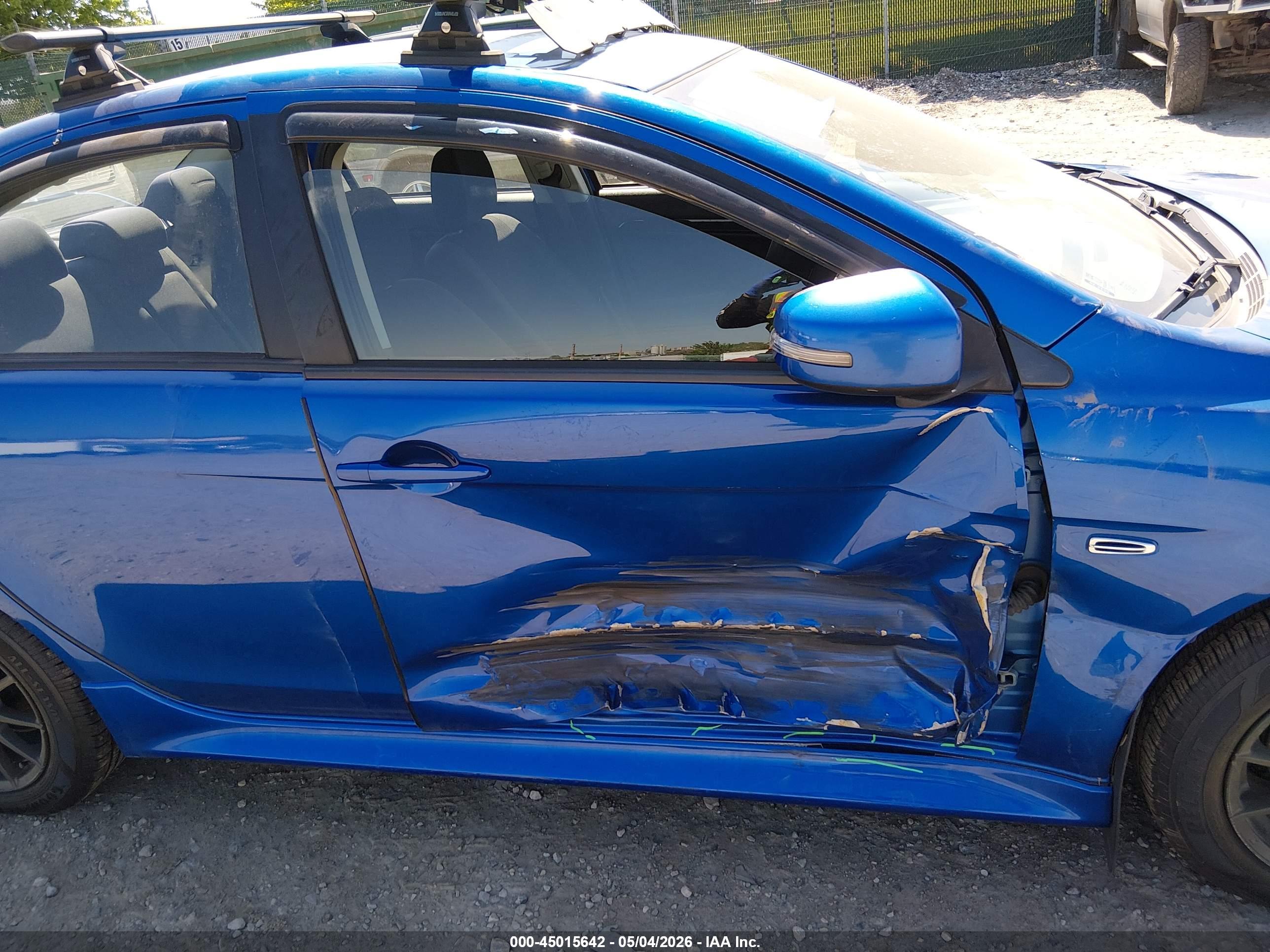 MITSUBISHI LANCER image 6