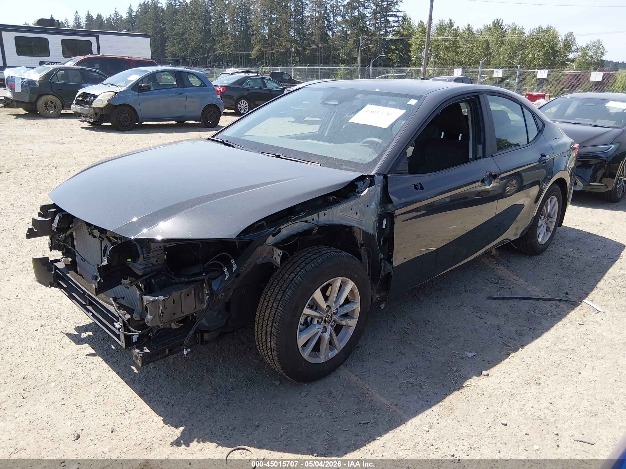 TOYOTA CAMRY image 2