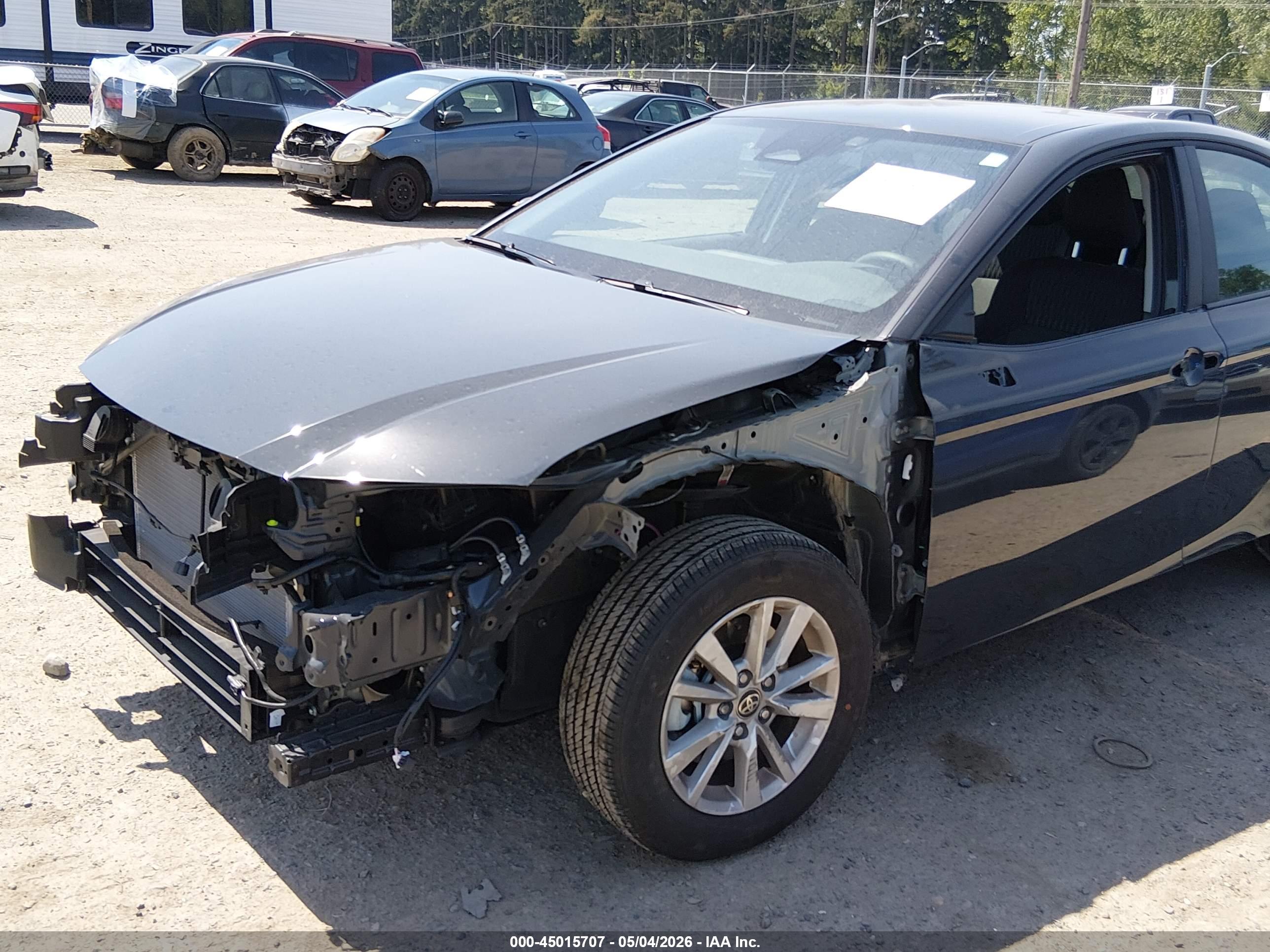 TOYOTA CAMRY image 6