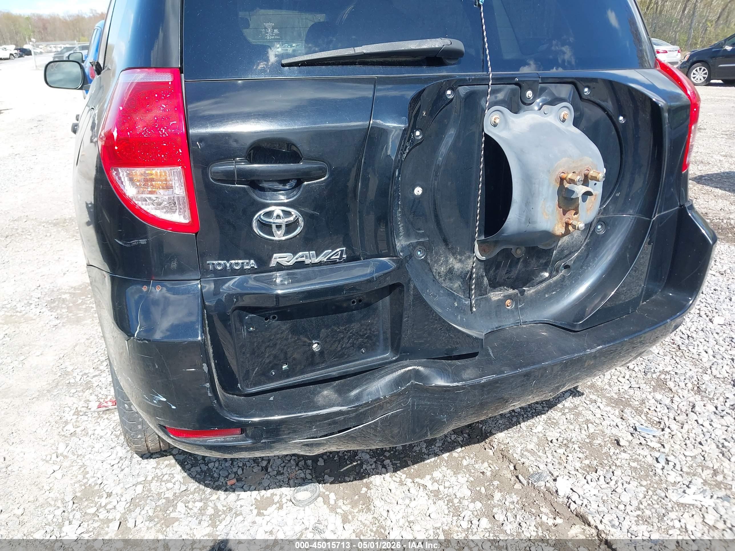 TOYOTA RAV4 image 6