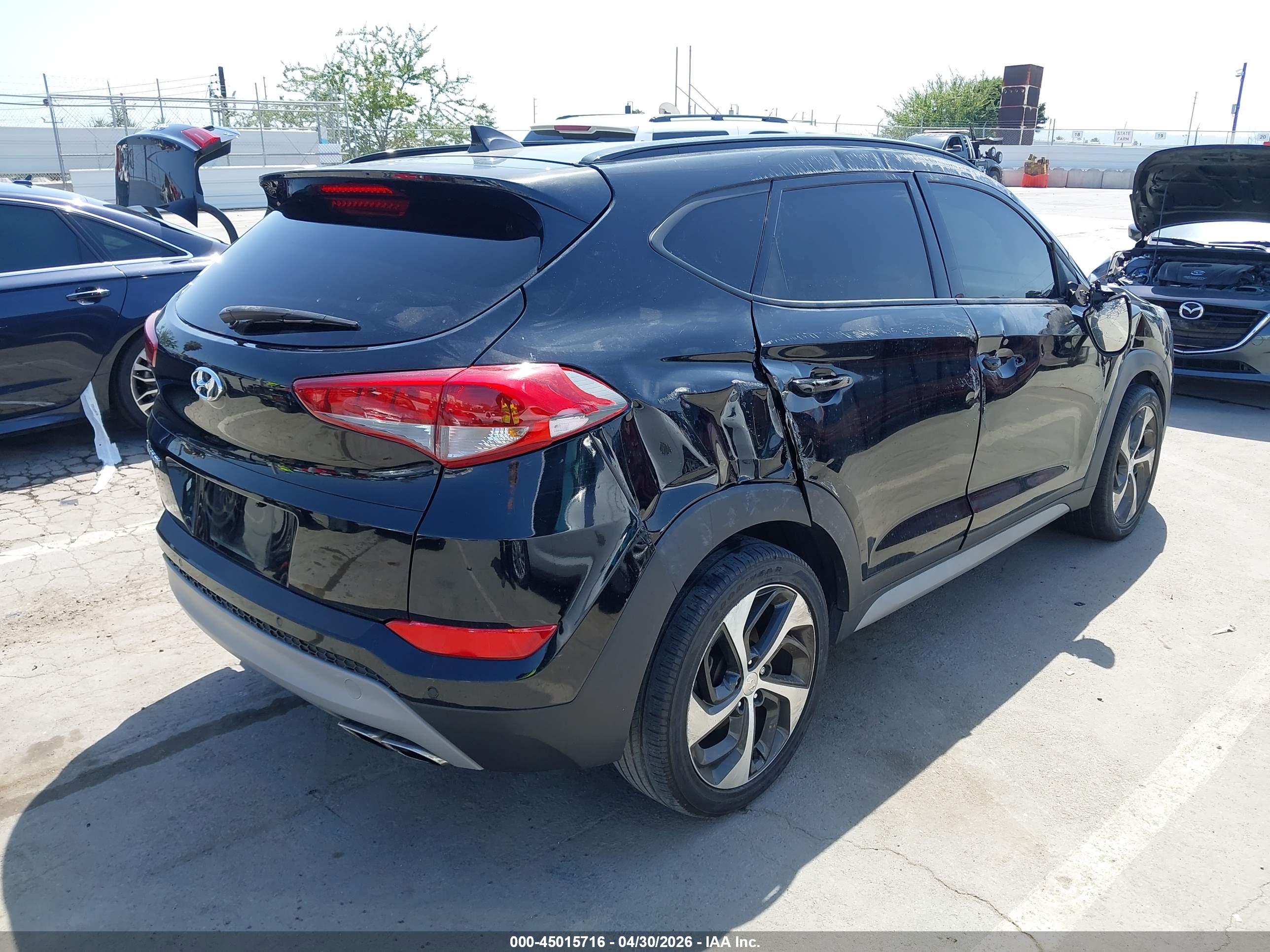 HYUNDAI TUCSON image 4
