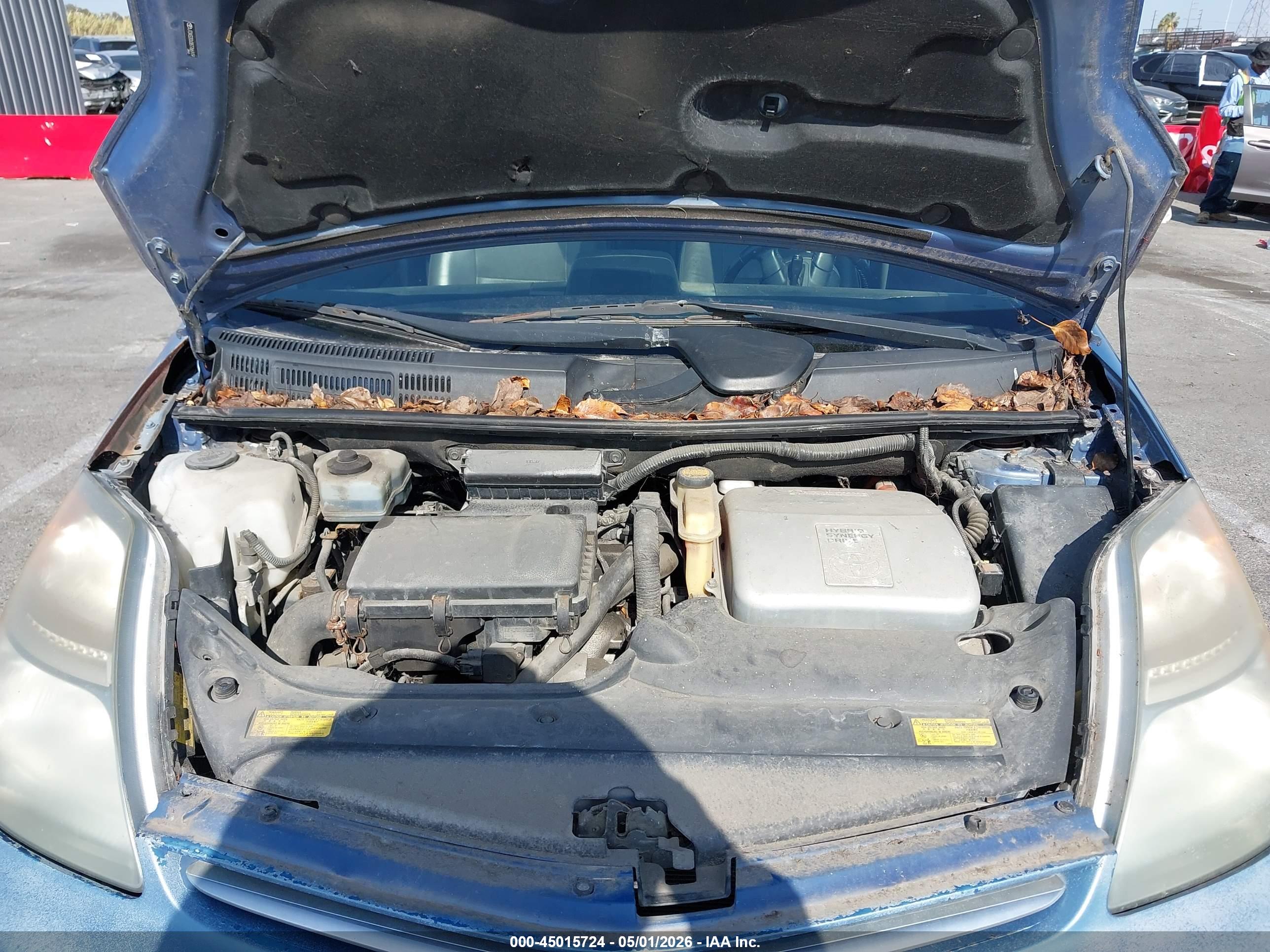 TOYOTA PRIUS image 10