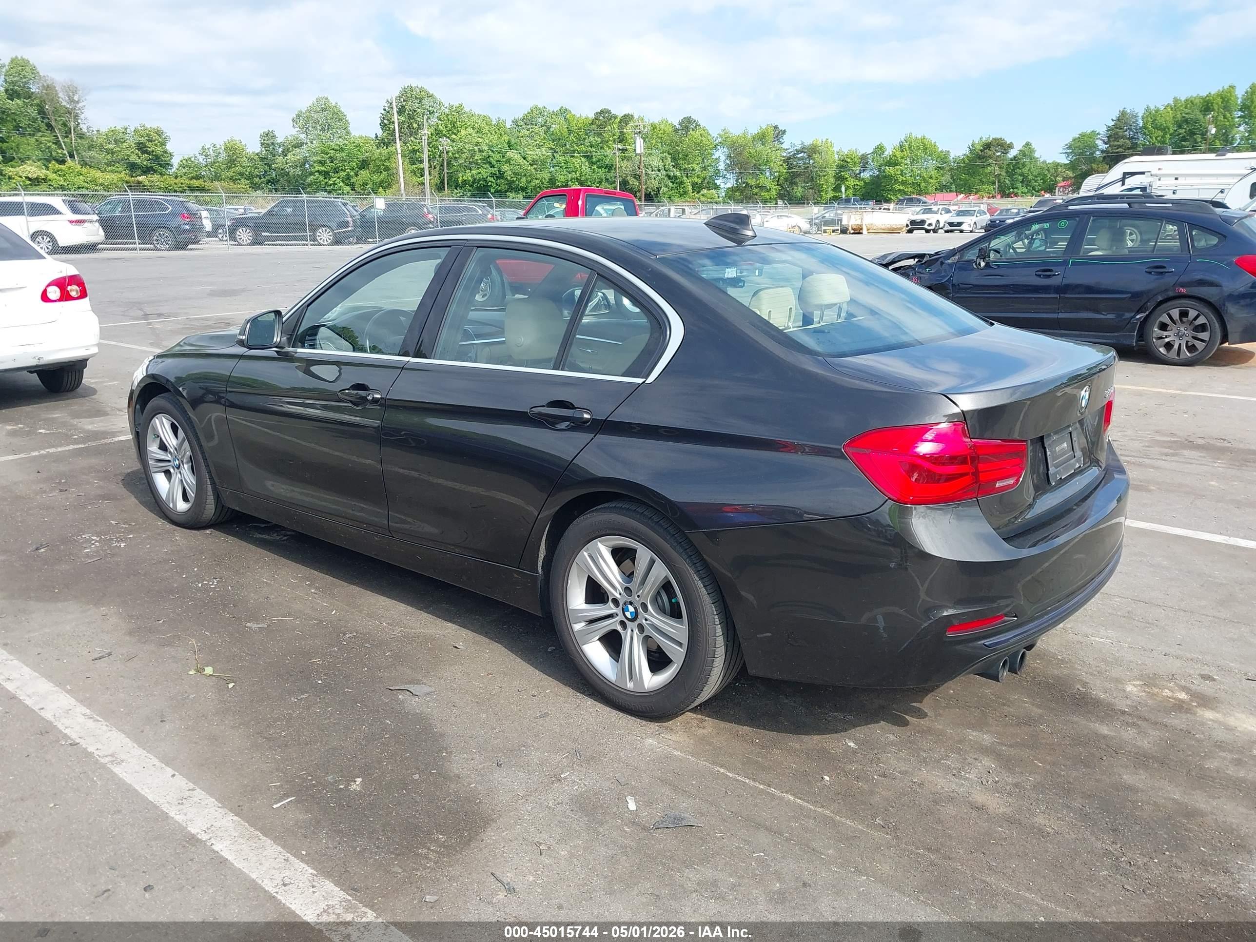 BMW 330I image 3
