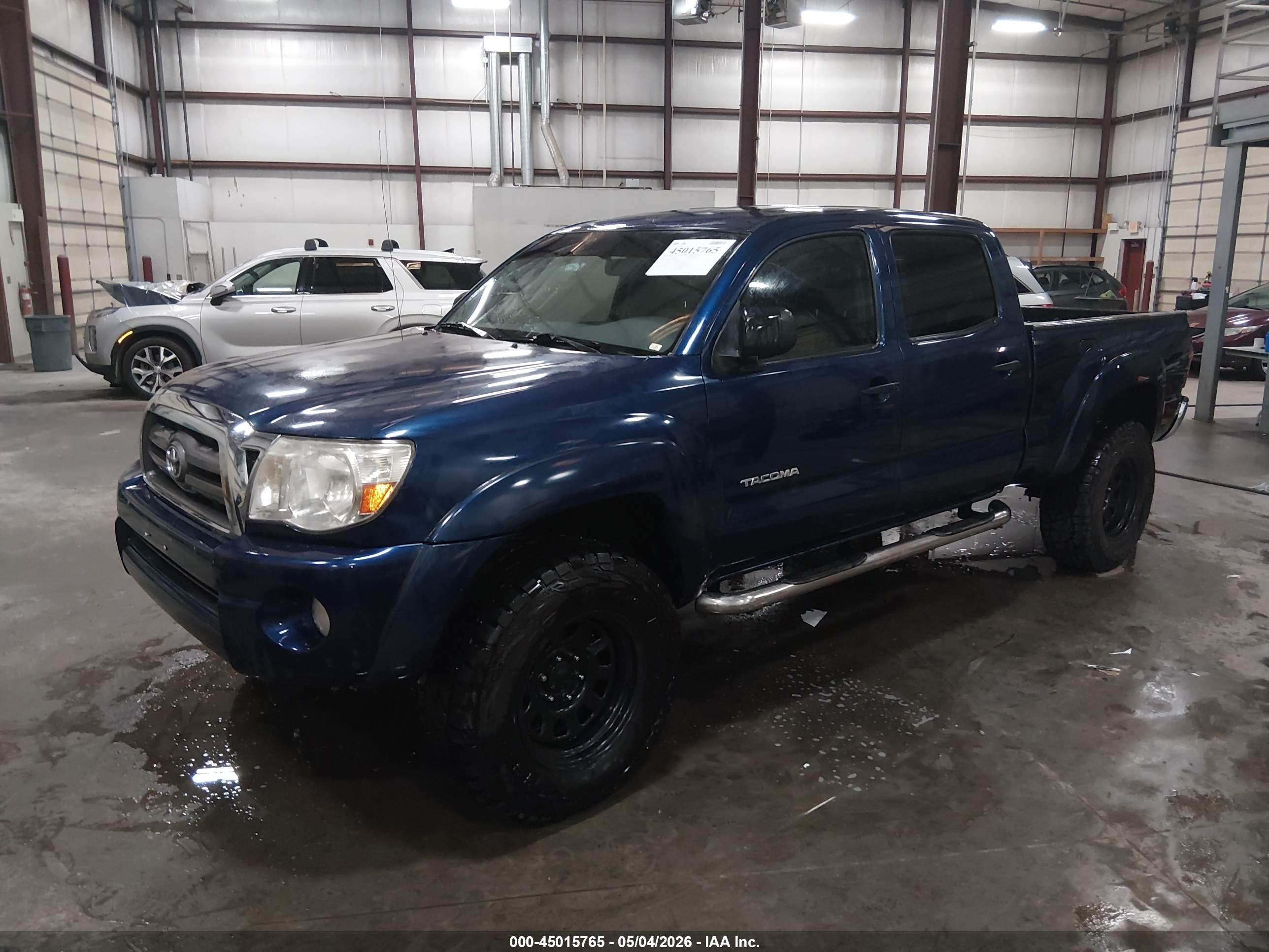 TOYOTA TACOMA image 2