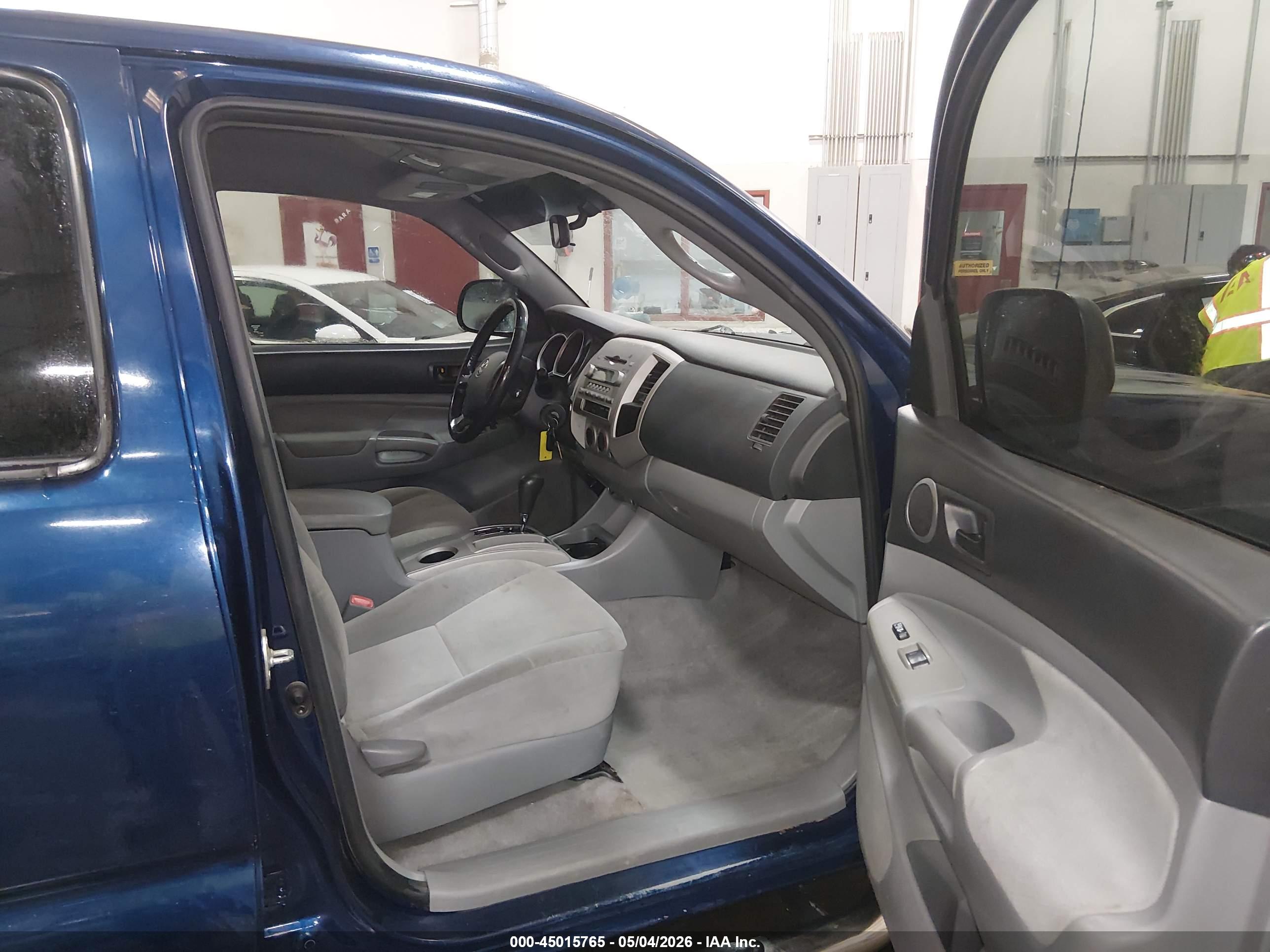 TOYOTA TACOMA image 5