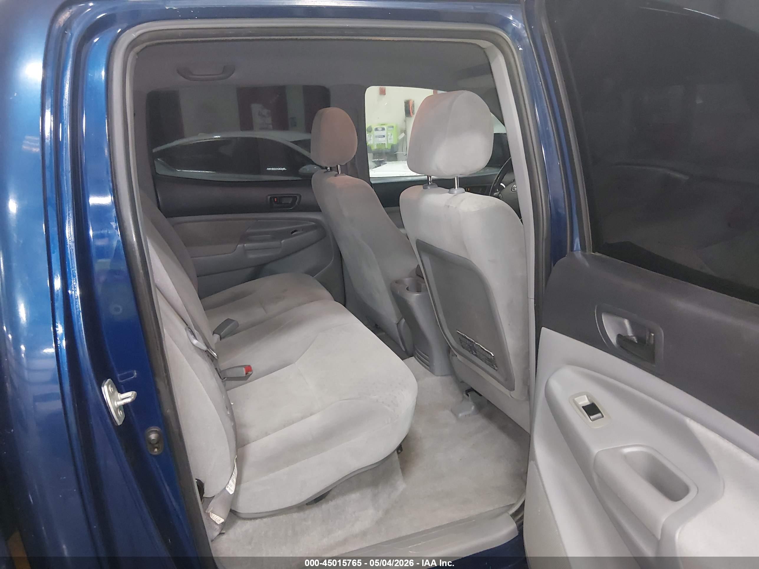 TOYOTA TACOMA image 8