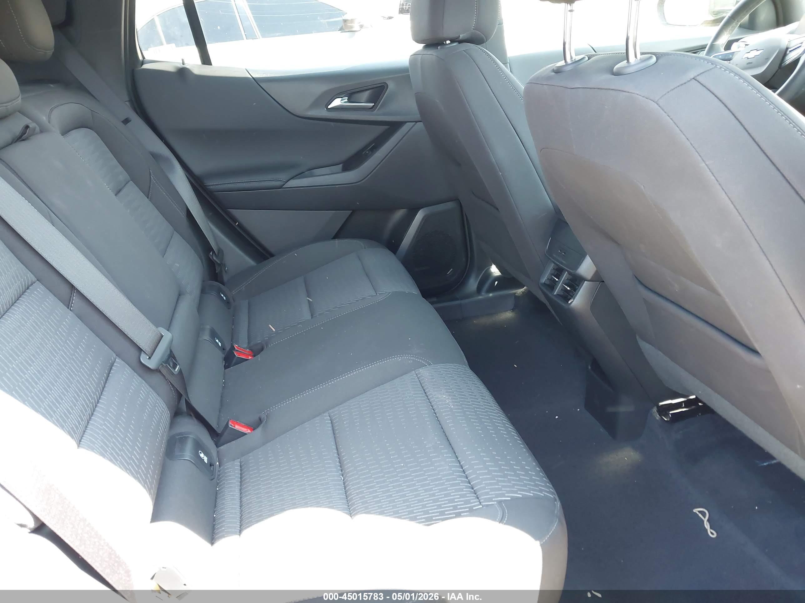 CHEVROLET EQUINOX image 8