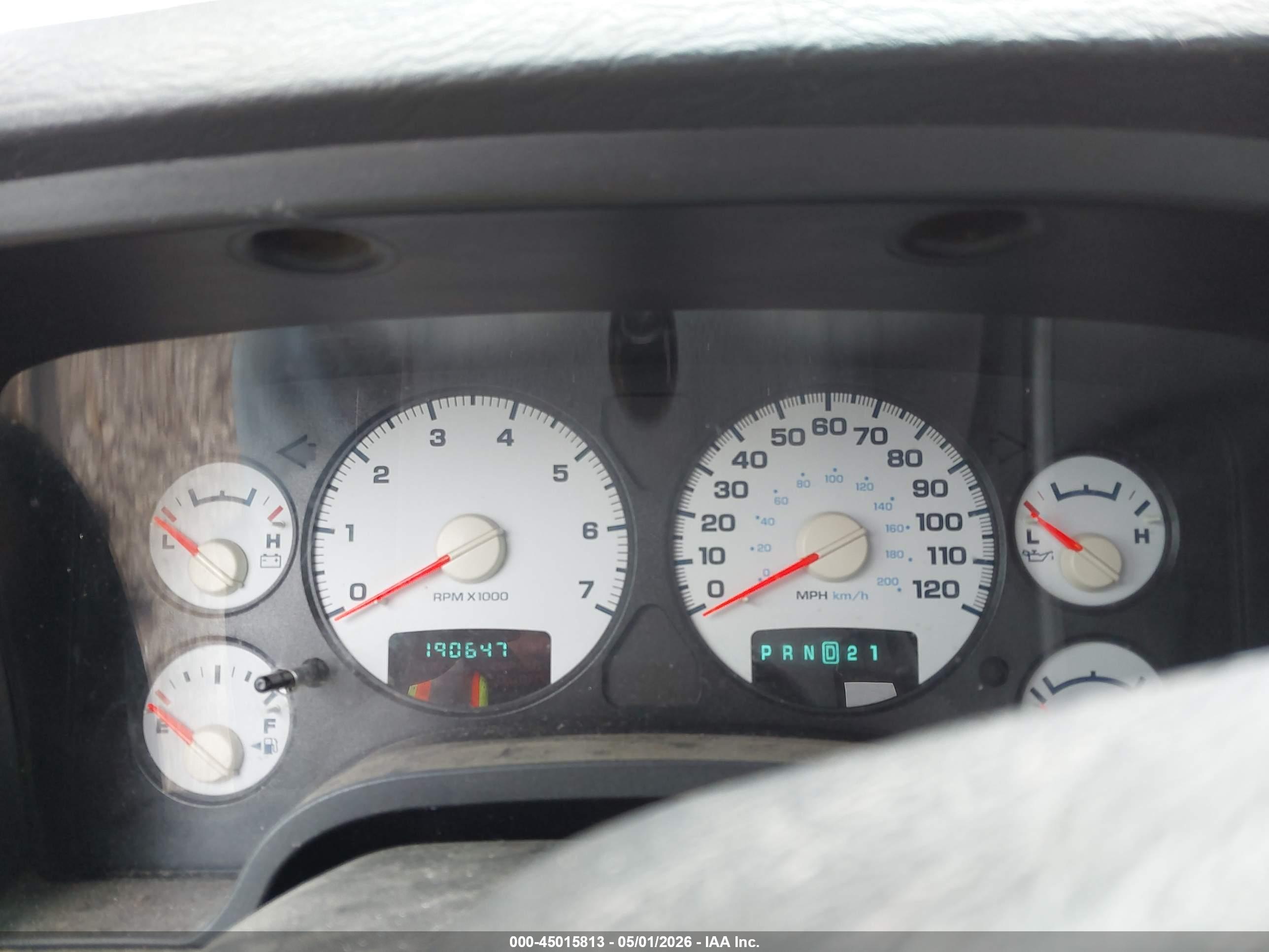 DODGE RAM image 7