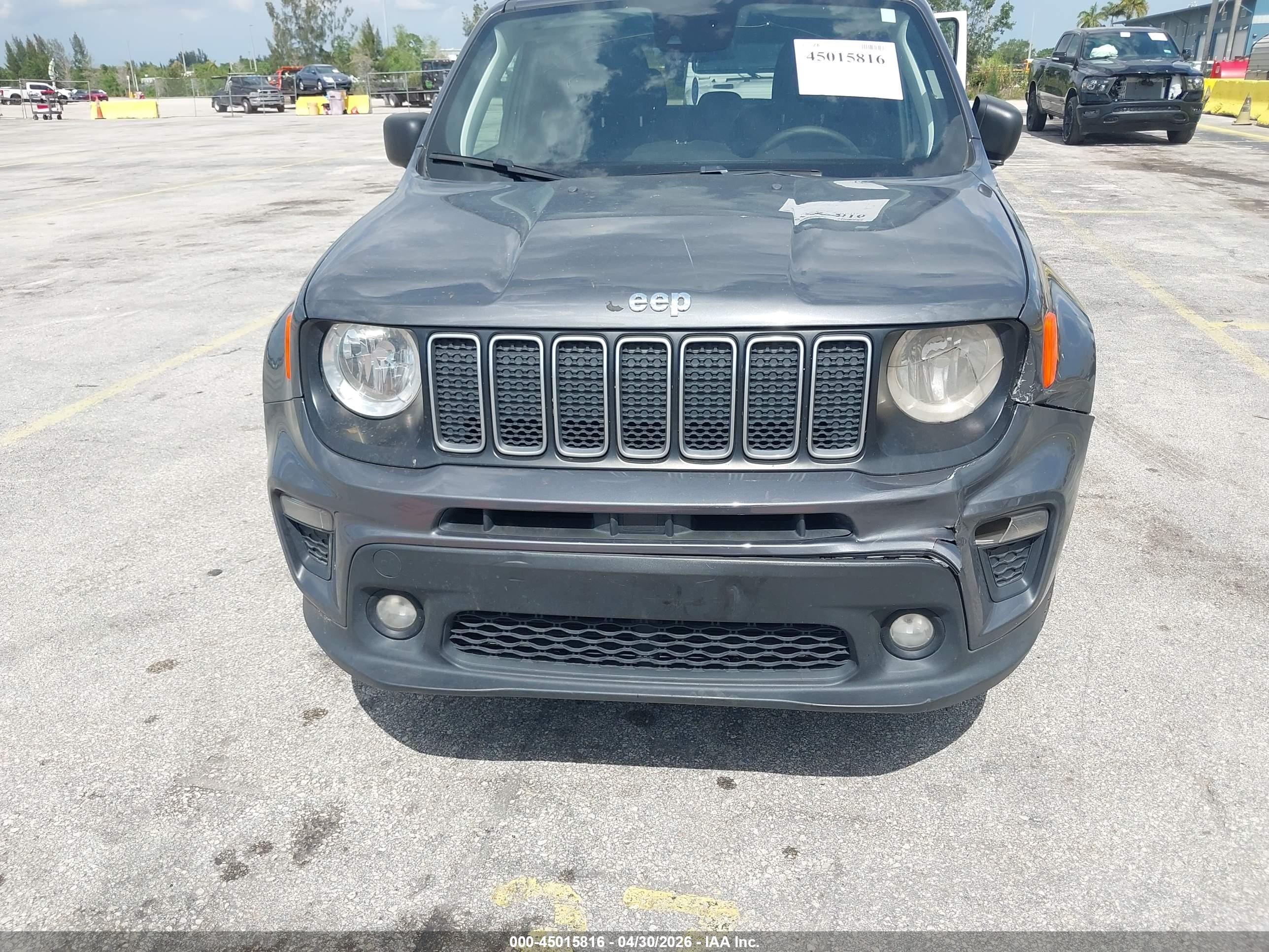 JEEP RENEGADE image 6
