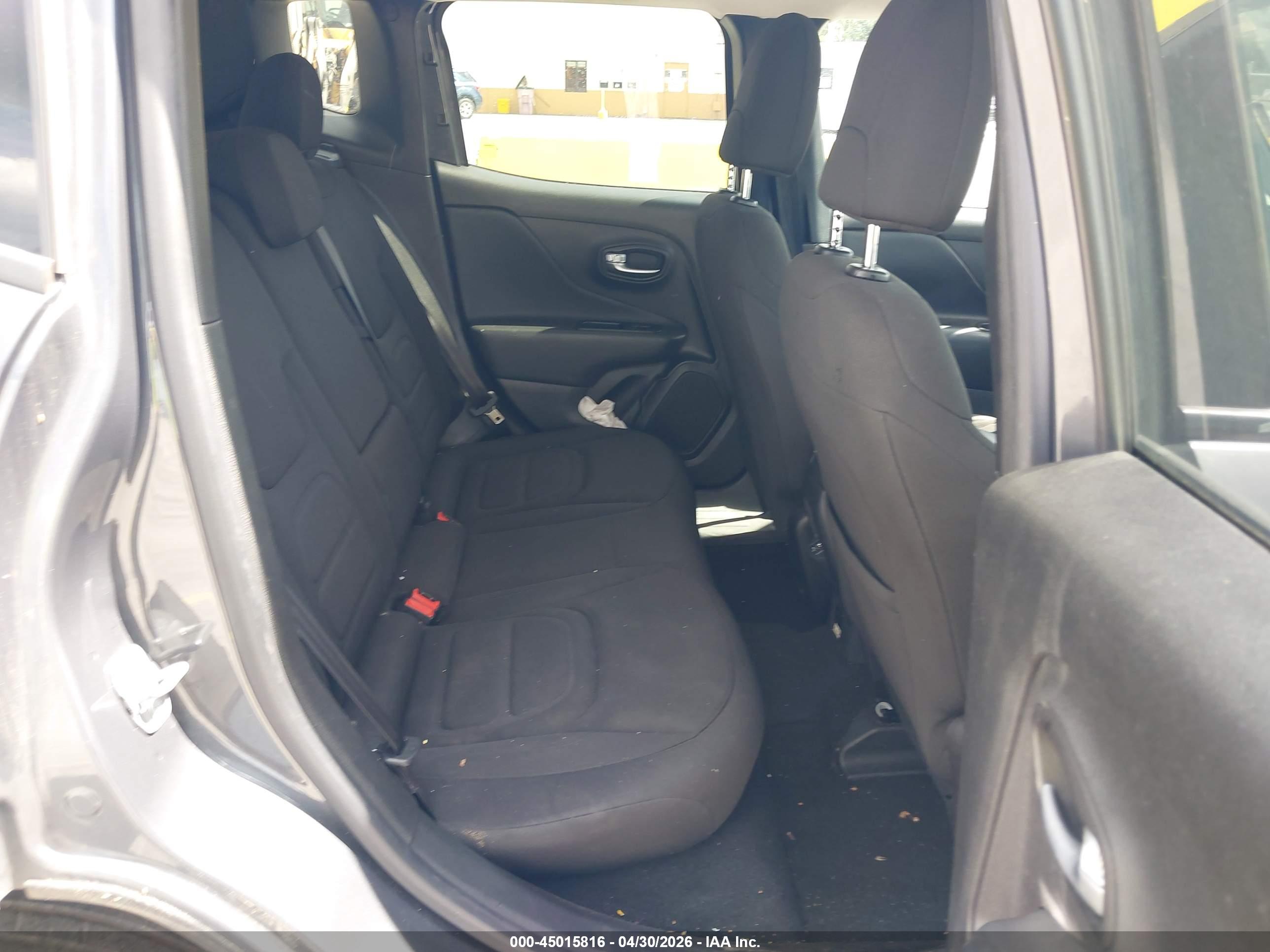 JEEP RENEGADE image 8