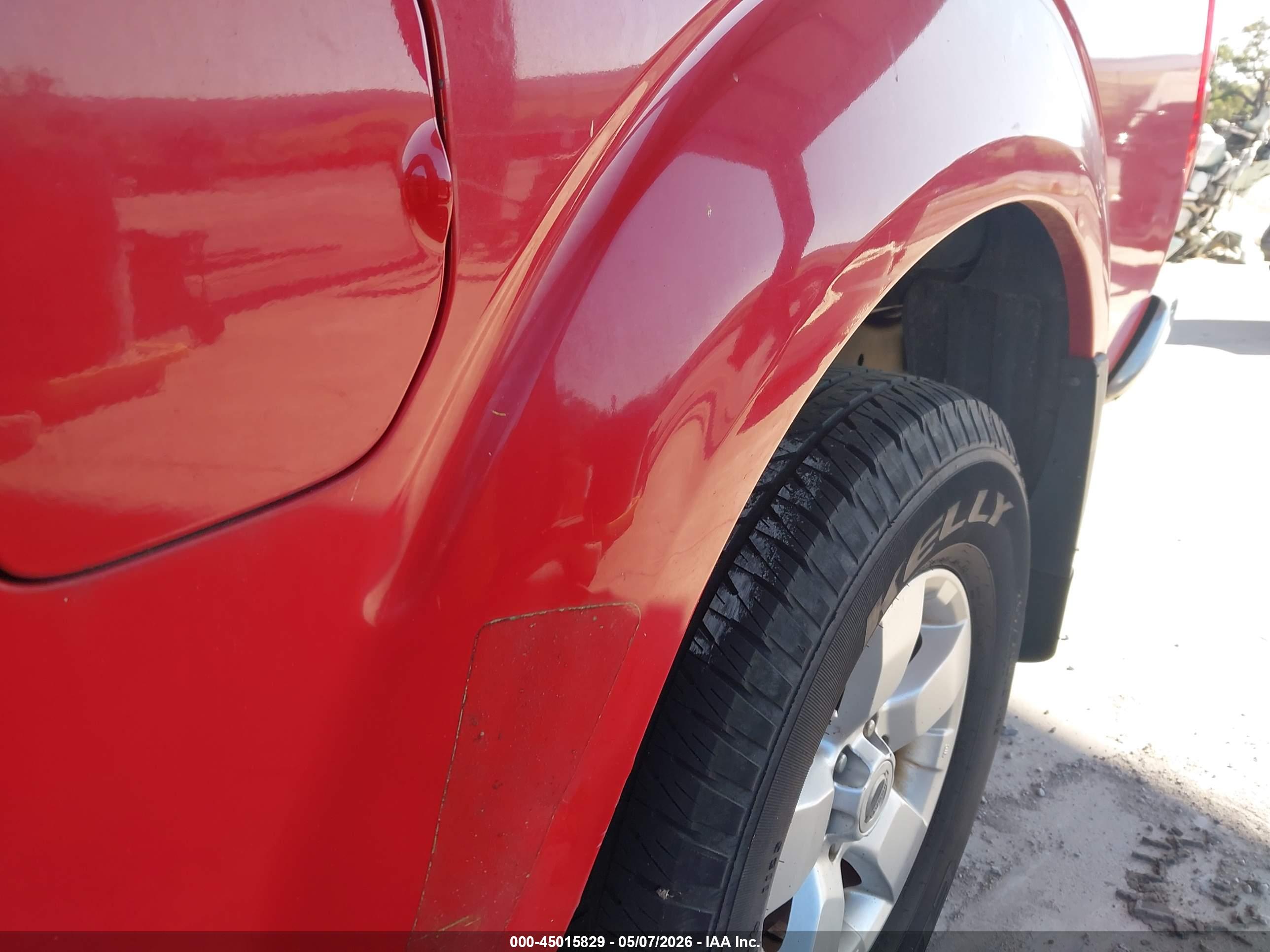 NISSAN FRONTIER image 6