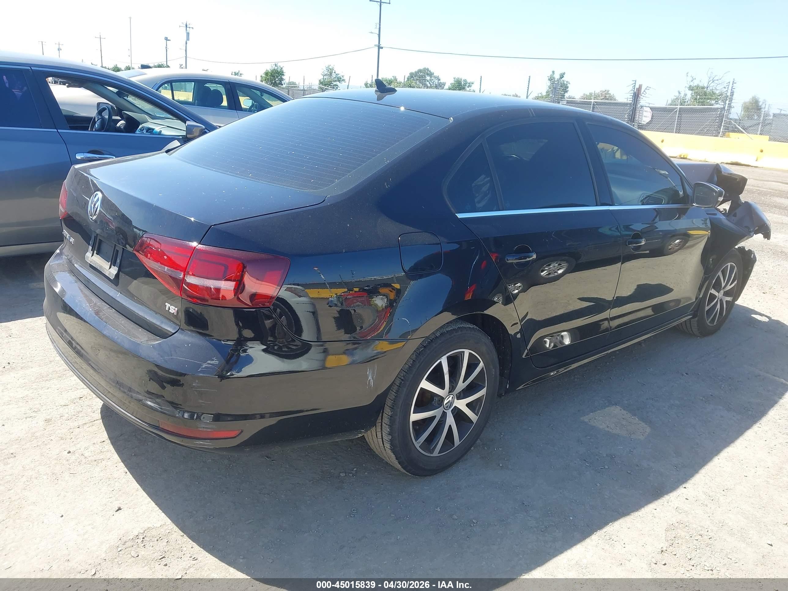 VOLKSWAGEN JETTA image 4