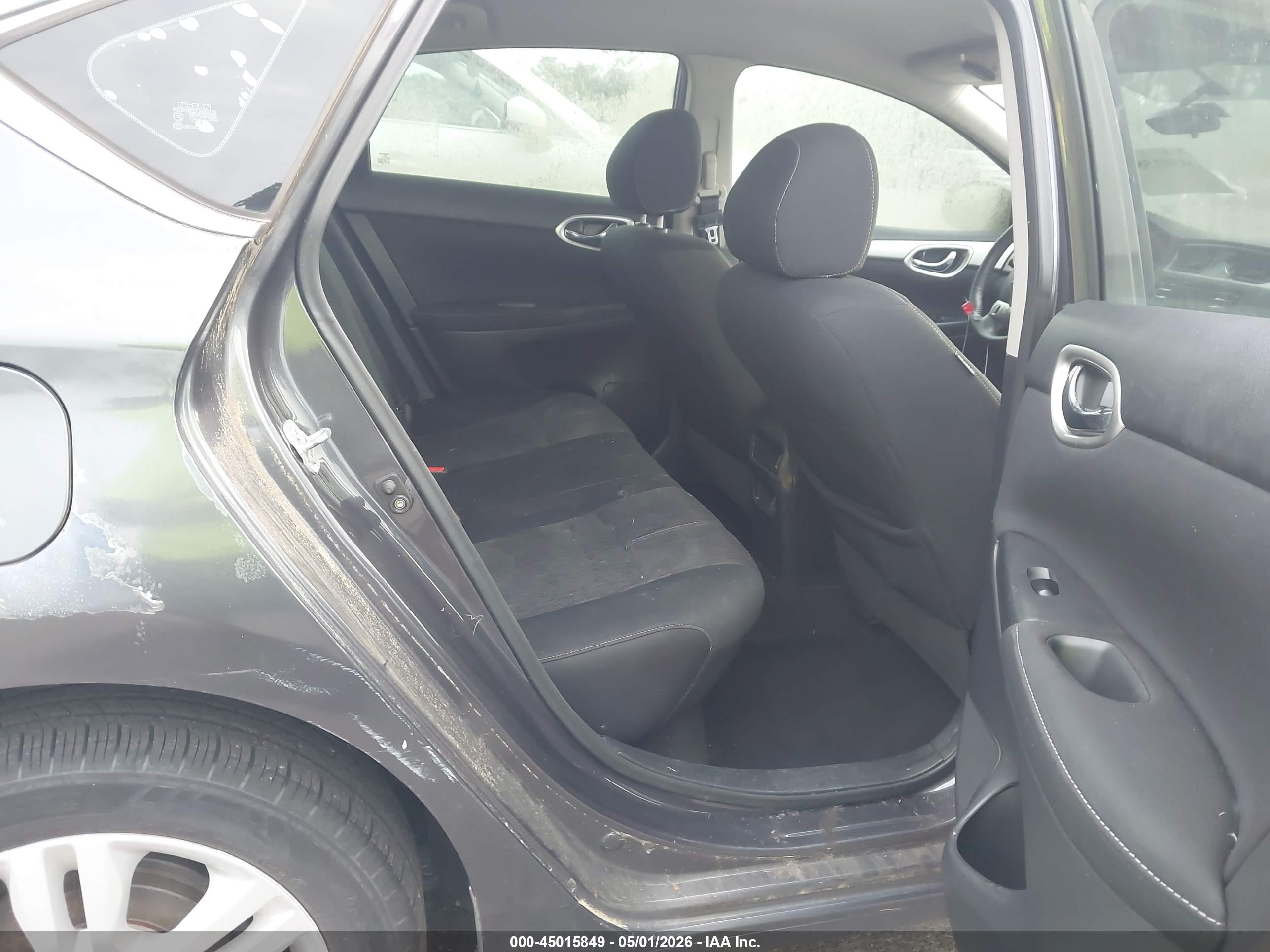 NISSAN SENTRA image 8