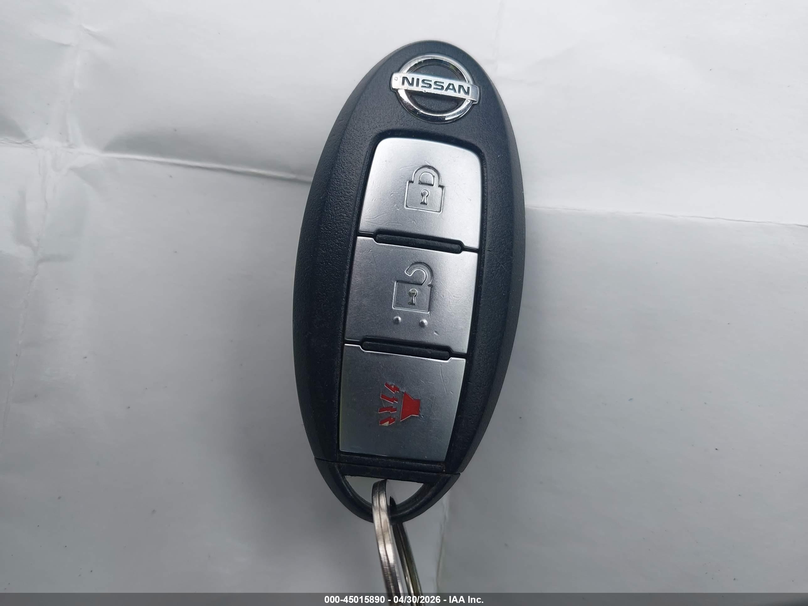 NISSAN ROGUE image 11