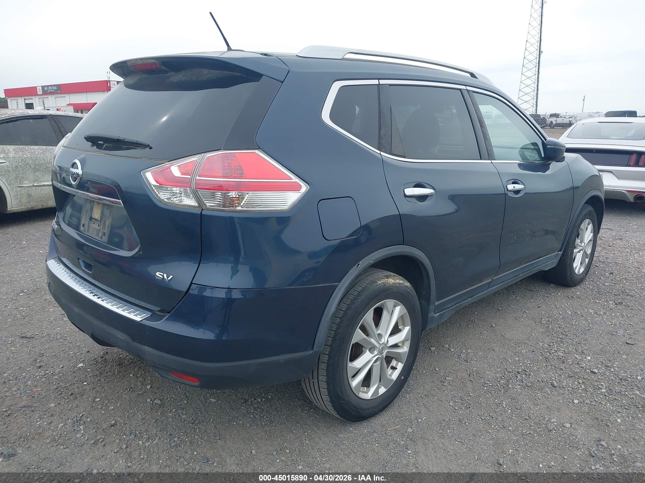 NISSAN ROGUE image 4