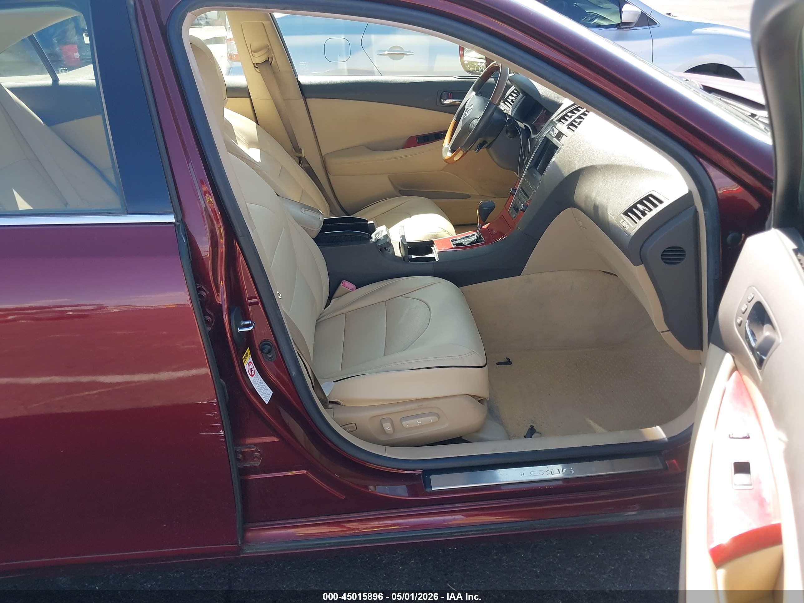 LEXUS ES image 5