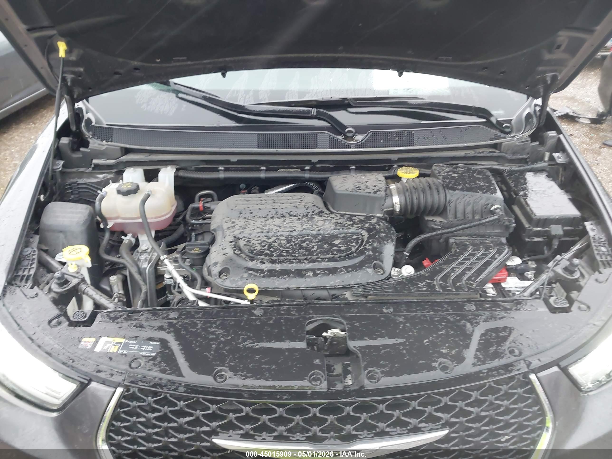 CHRYSLER PACIFICA image 10