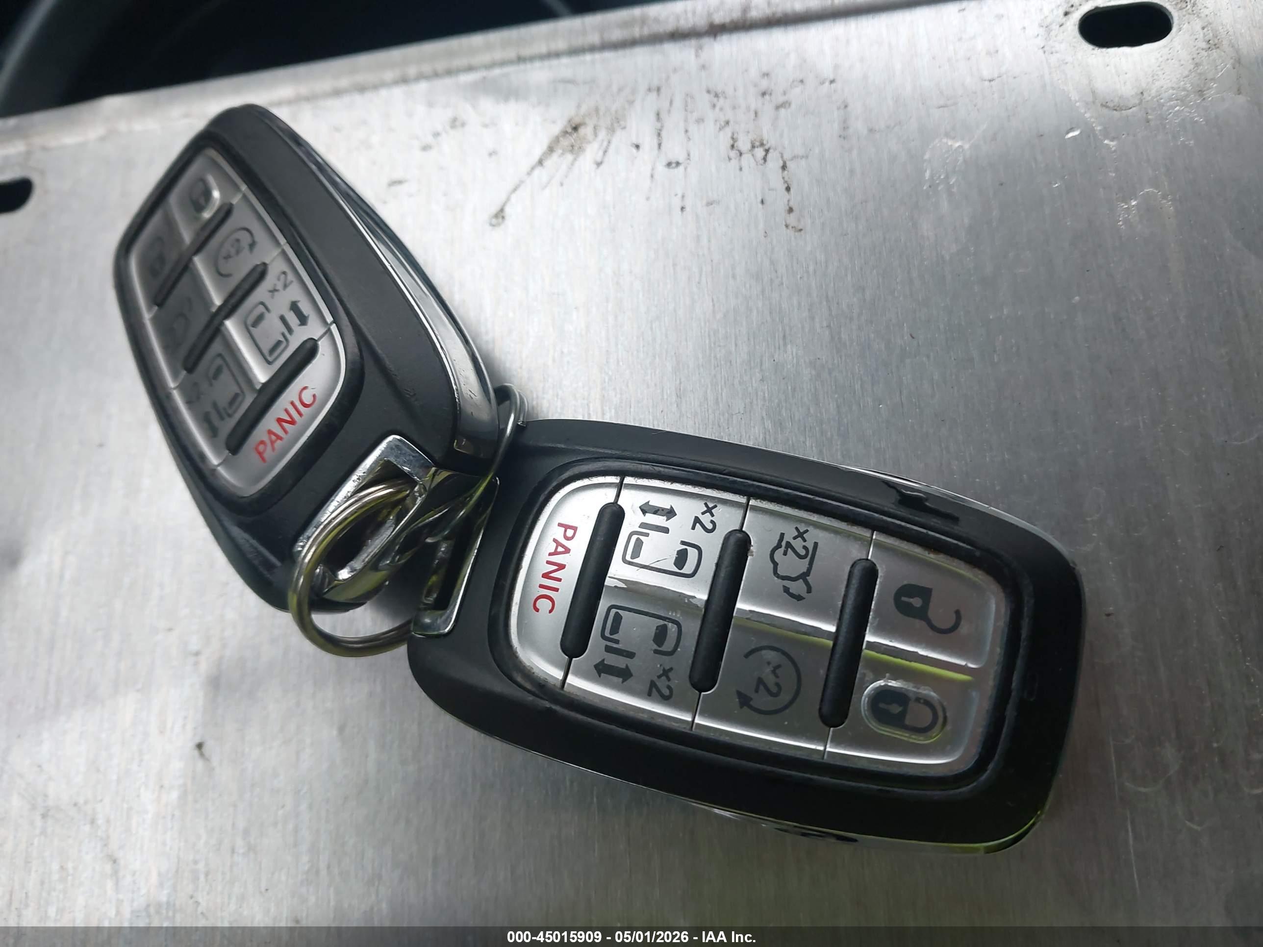 CHRYSLER PACIFICA image 11