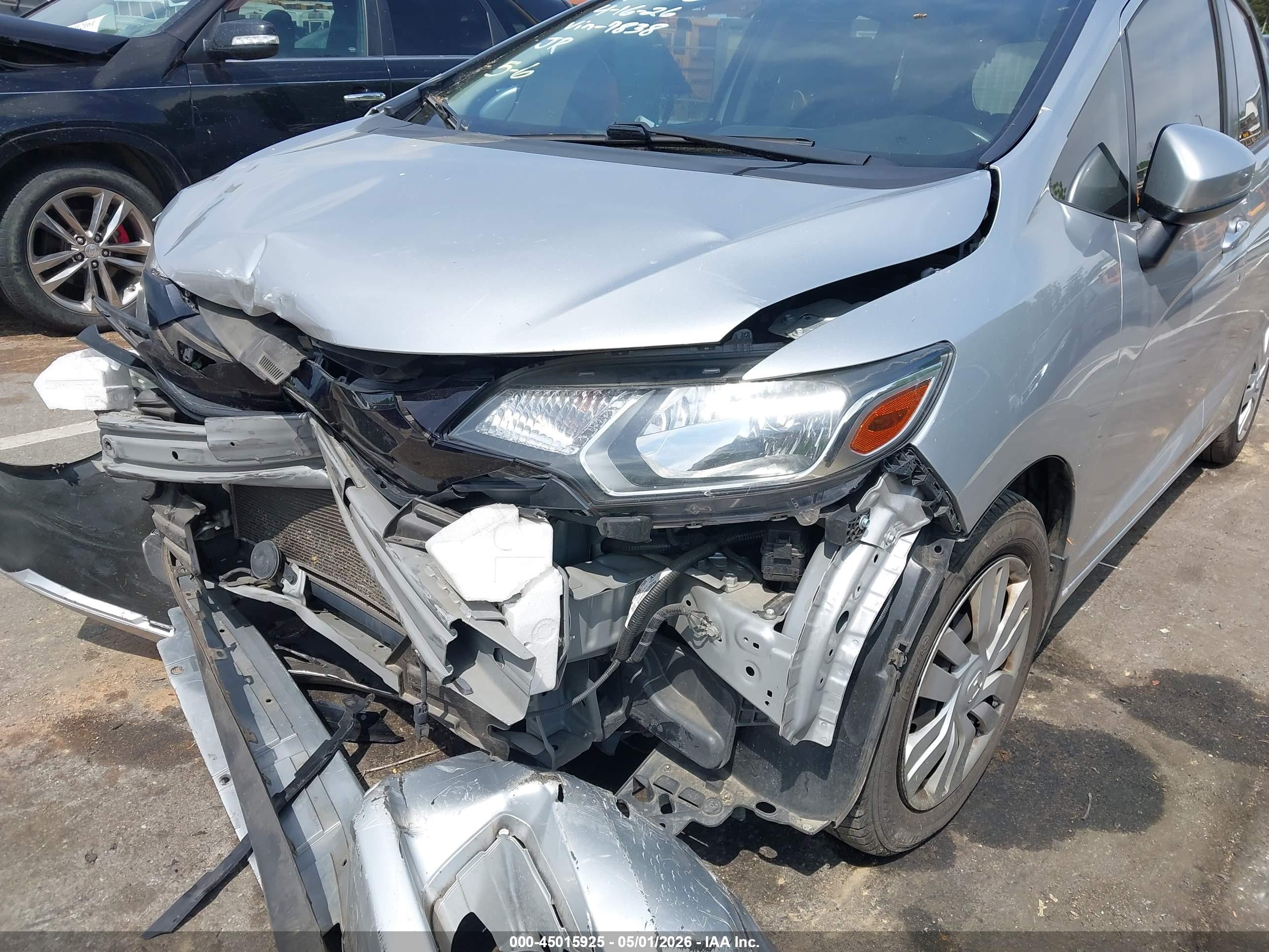 HONDA FIT image 6