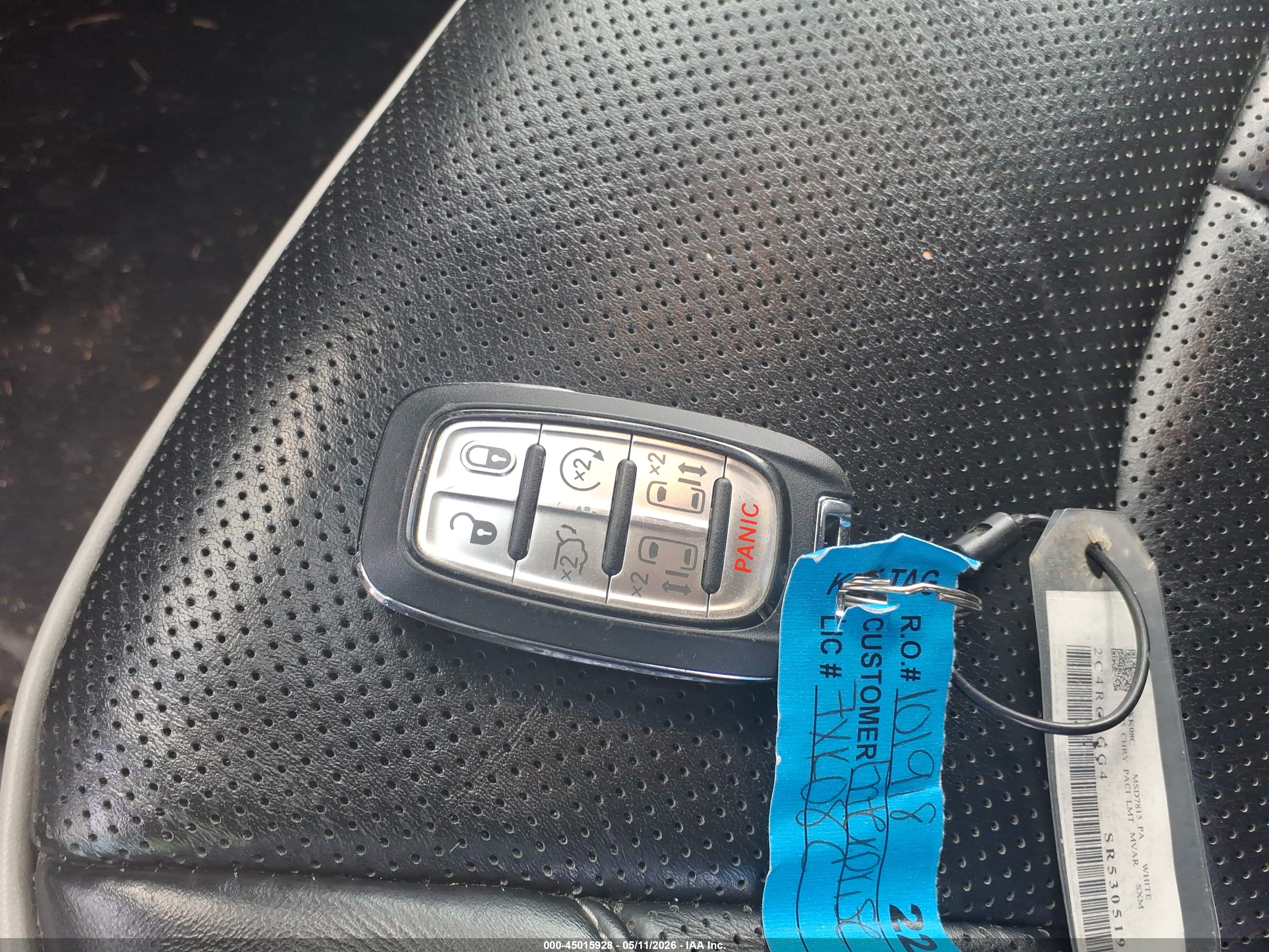 CHRYSLER PACIFICA image 11
