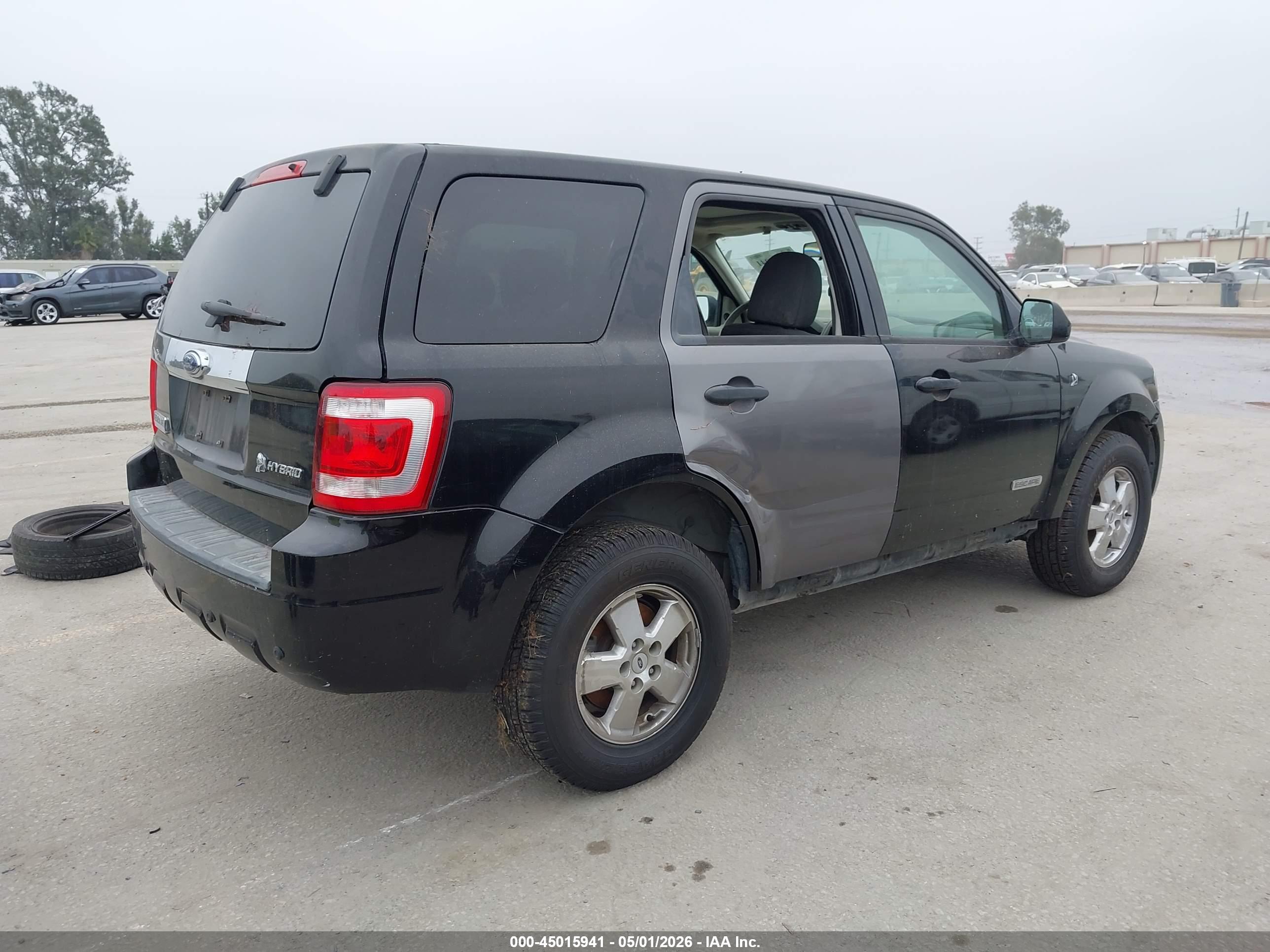 FORD ESCAPE image 4