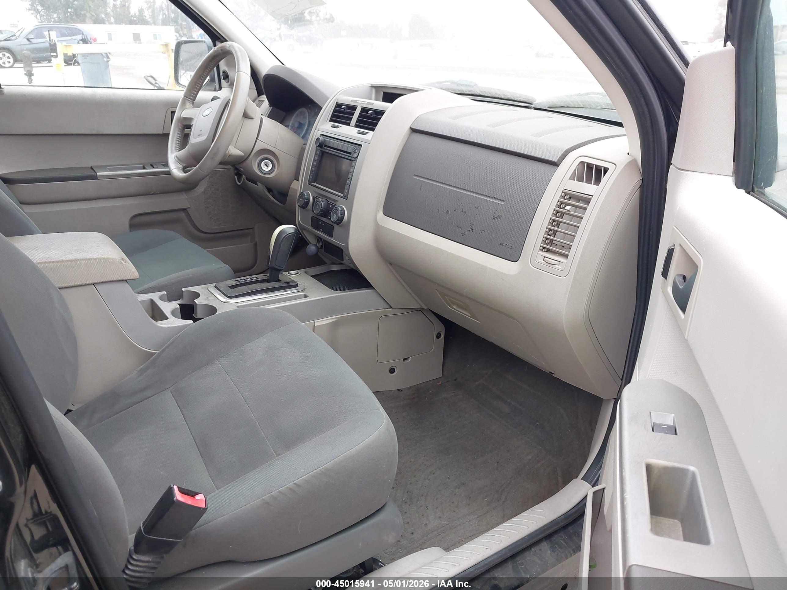 FORD ESCAPE image 5