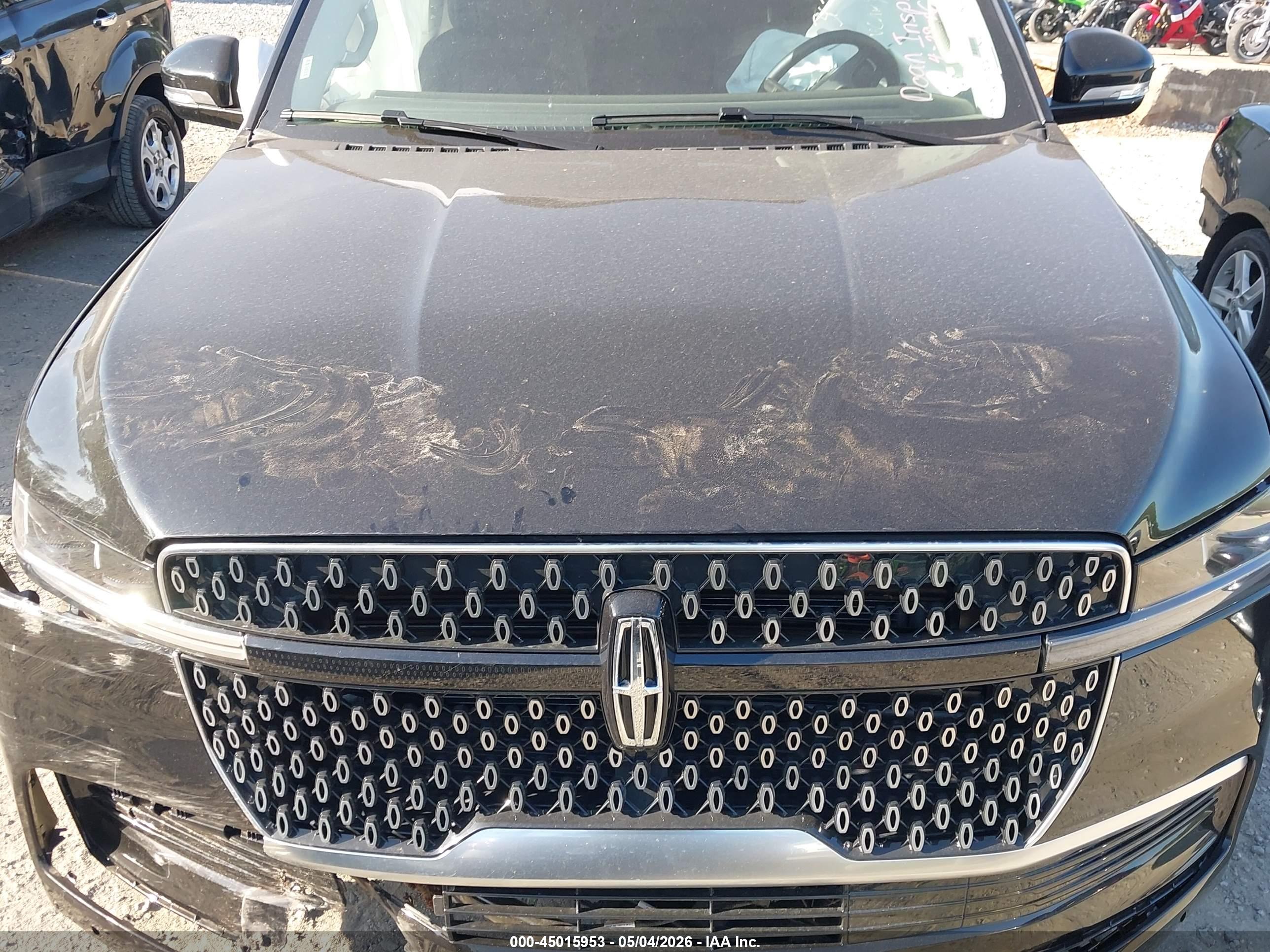 LINCOLN NAVIGATOR image 10