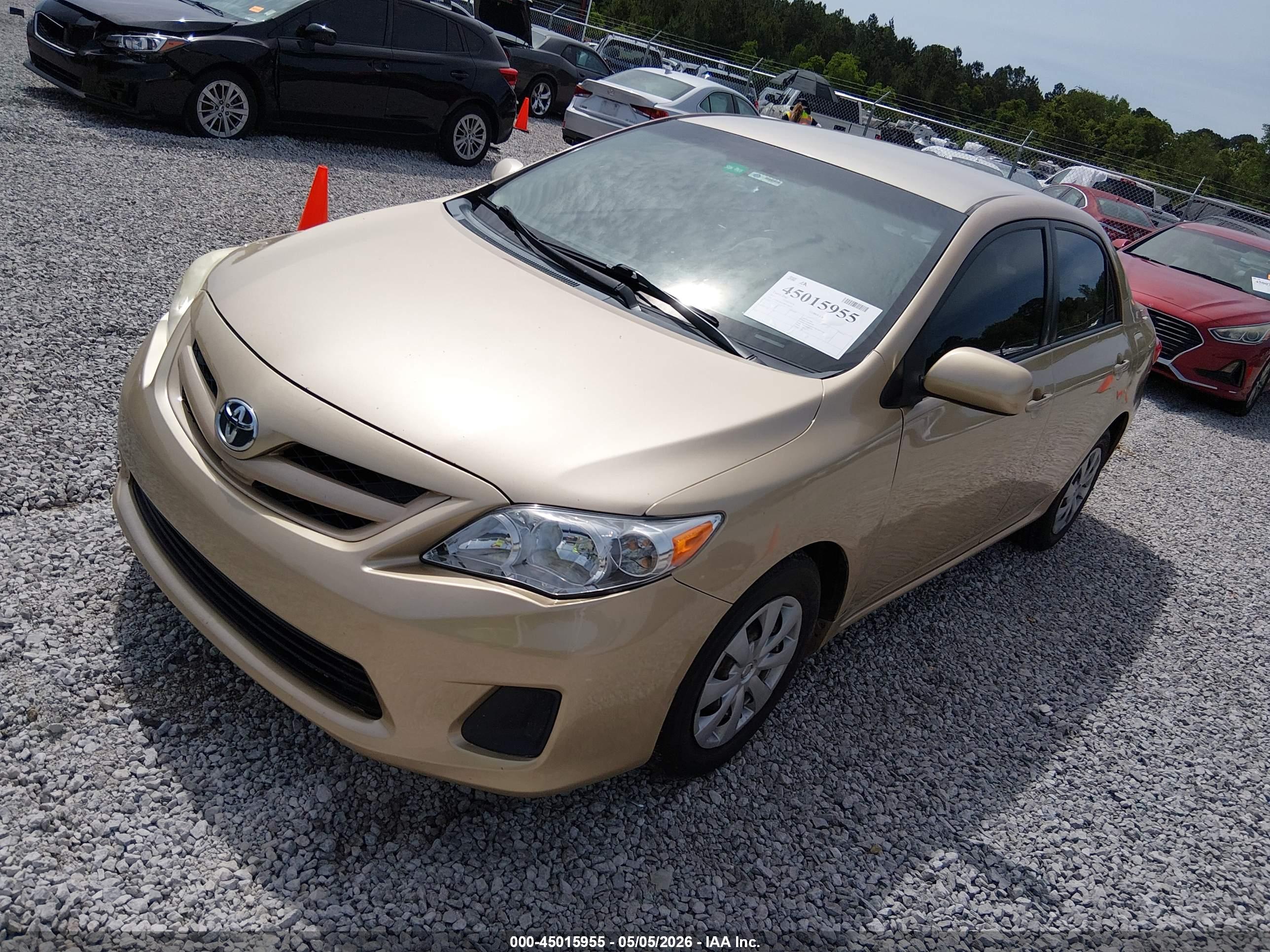 TOYOTA COROLLA image 2