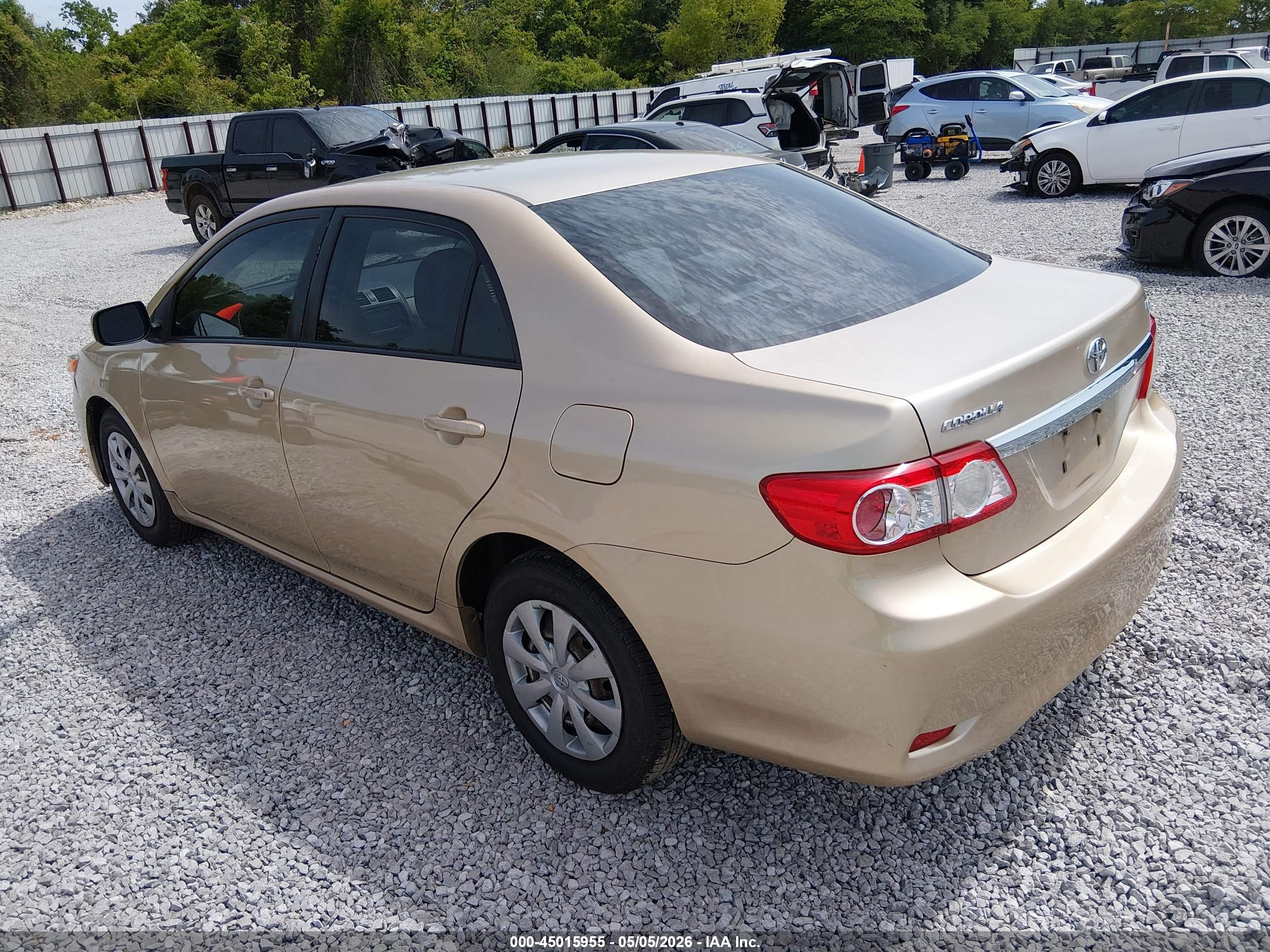 TOYOTA COROLLA image 3