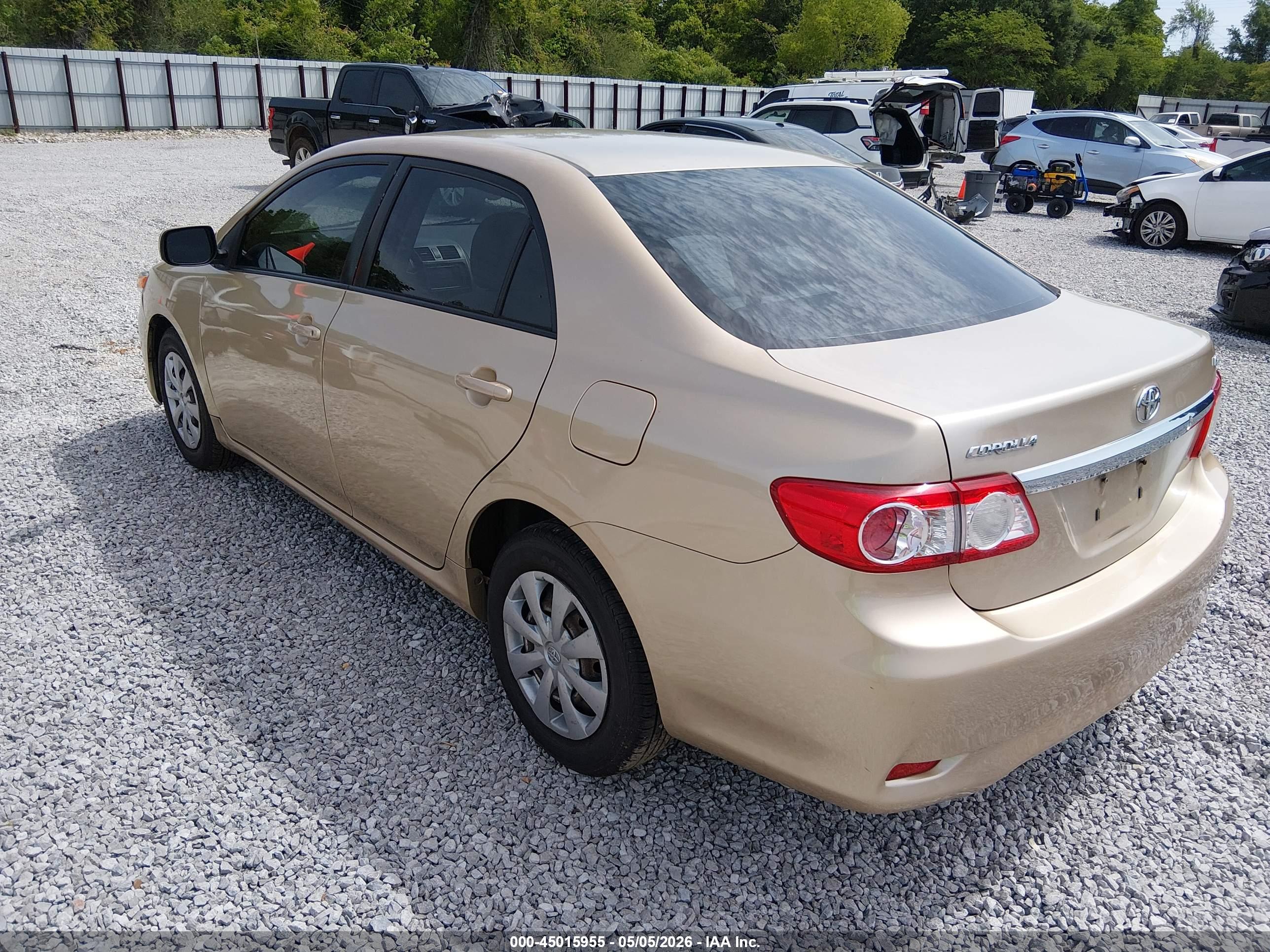 TOYOTA COROLLA image 6