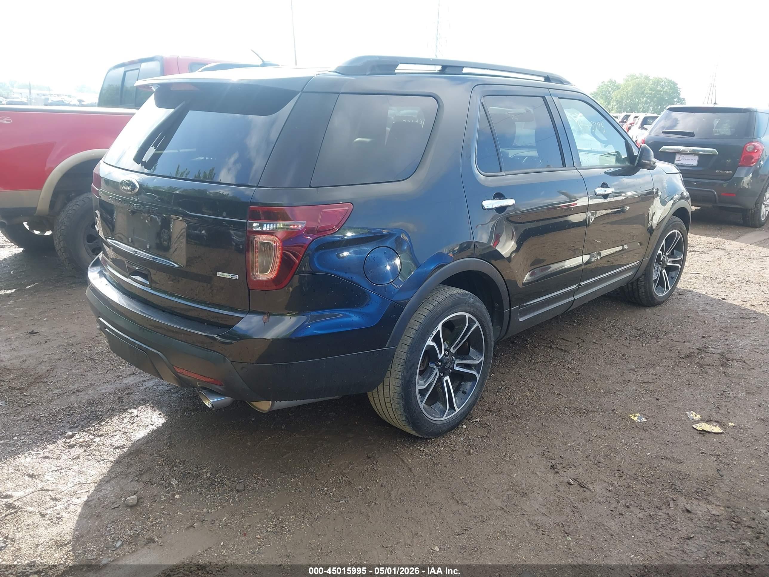 FORD EXPLORER image 4