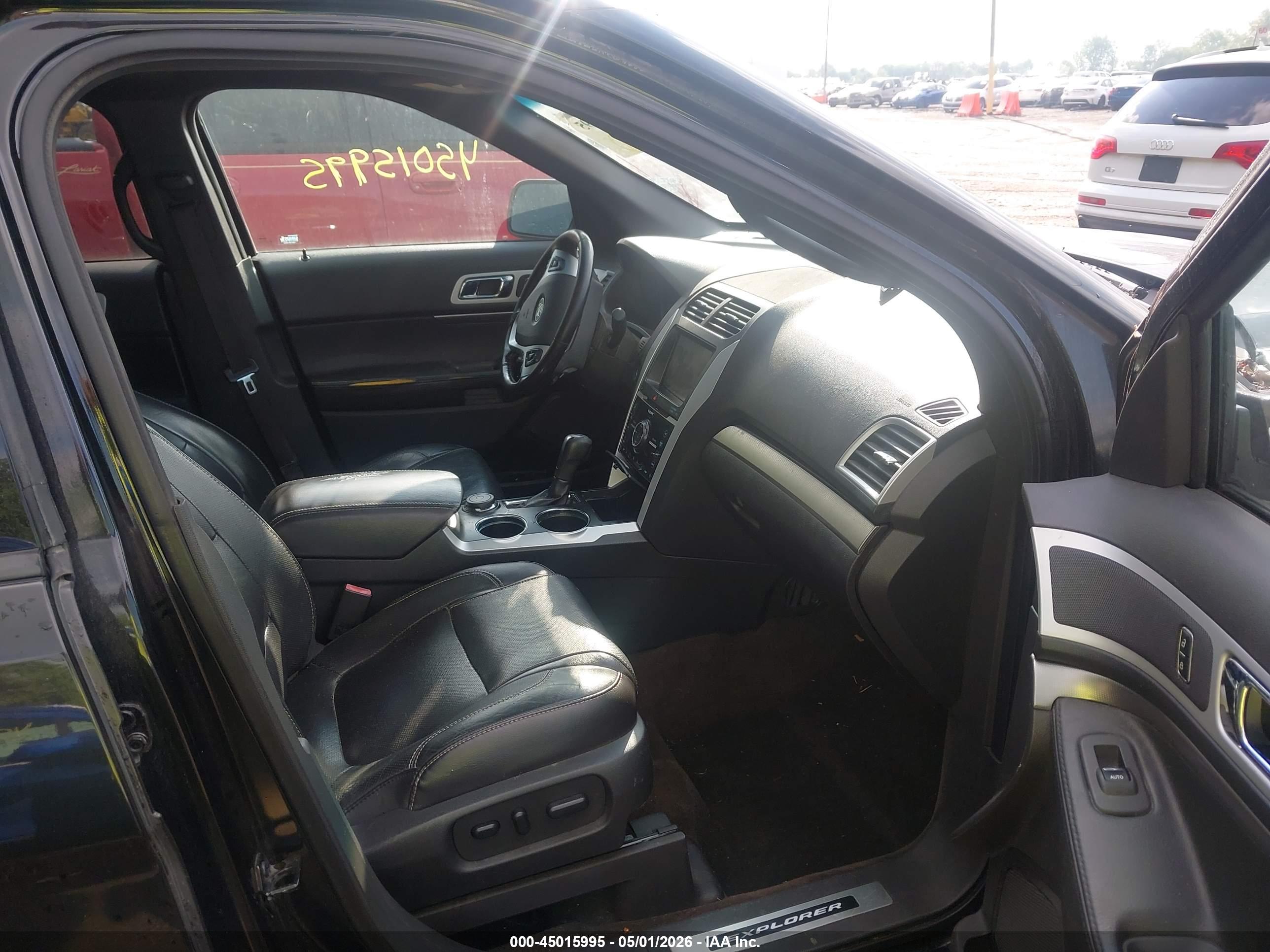 FORD EXPLORER image 5