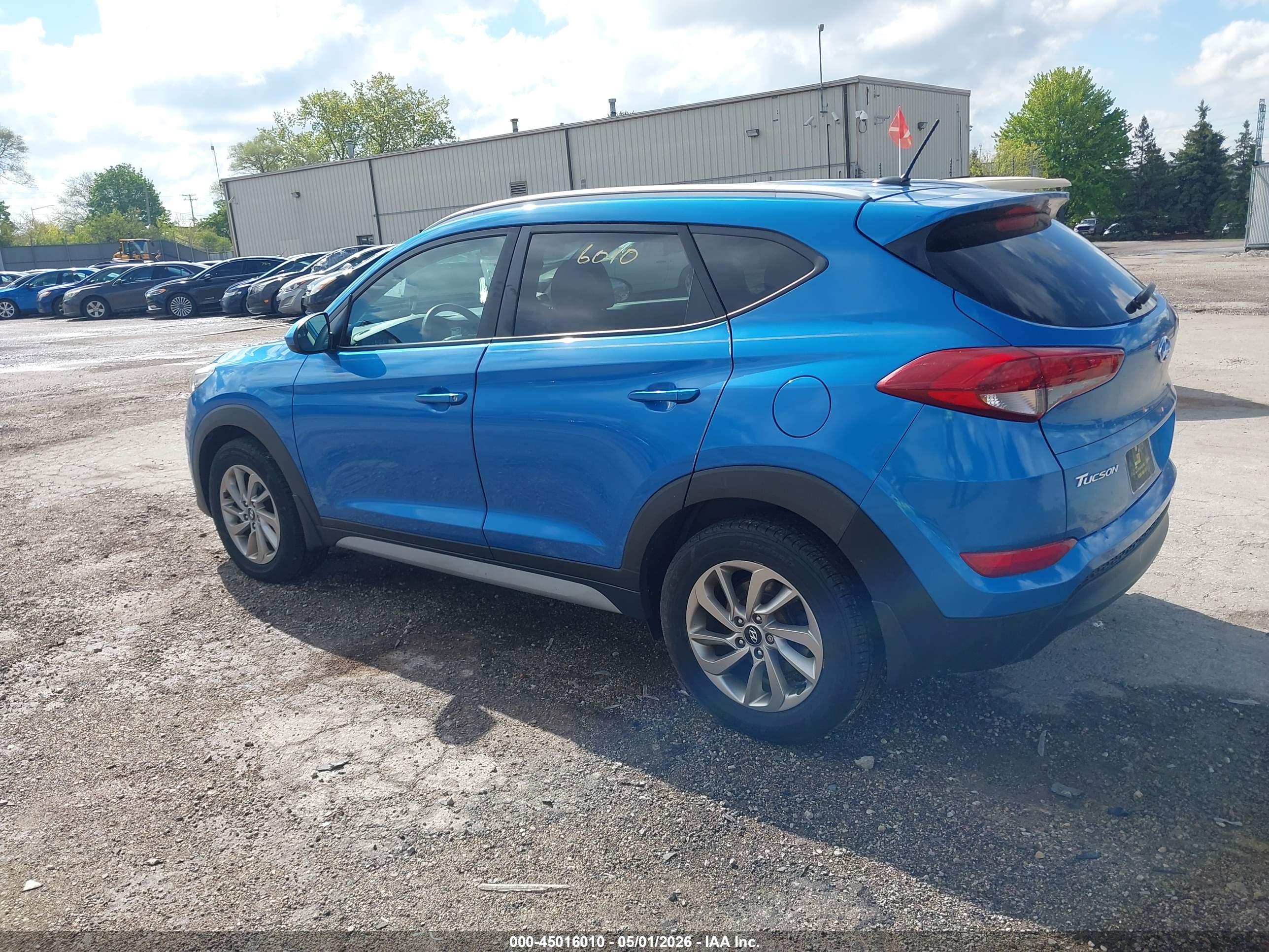 HYUNDAI TUCSON image 3