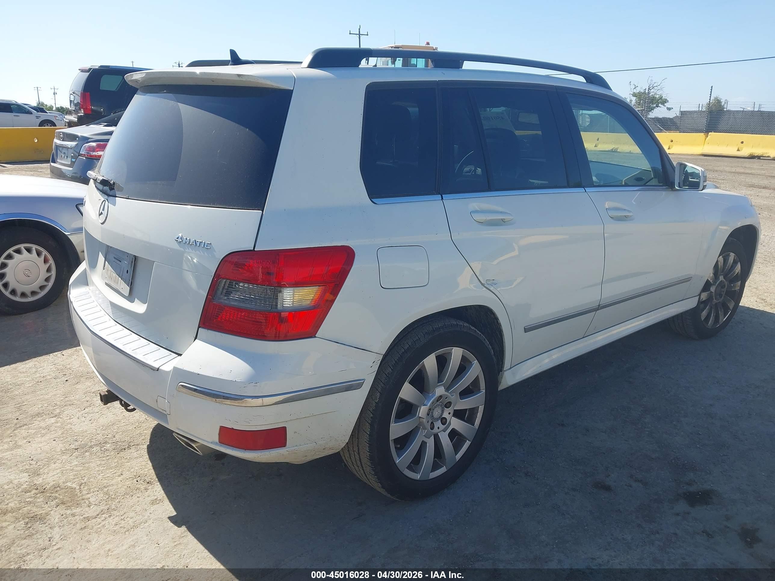 MERCEDES-BENZ GLK image 4