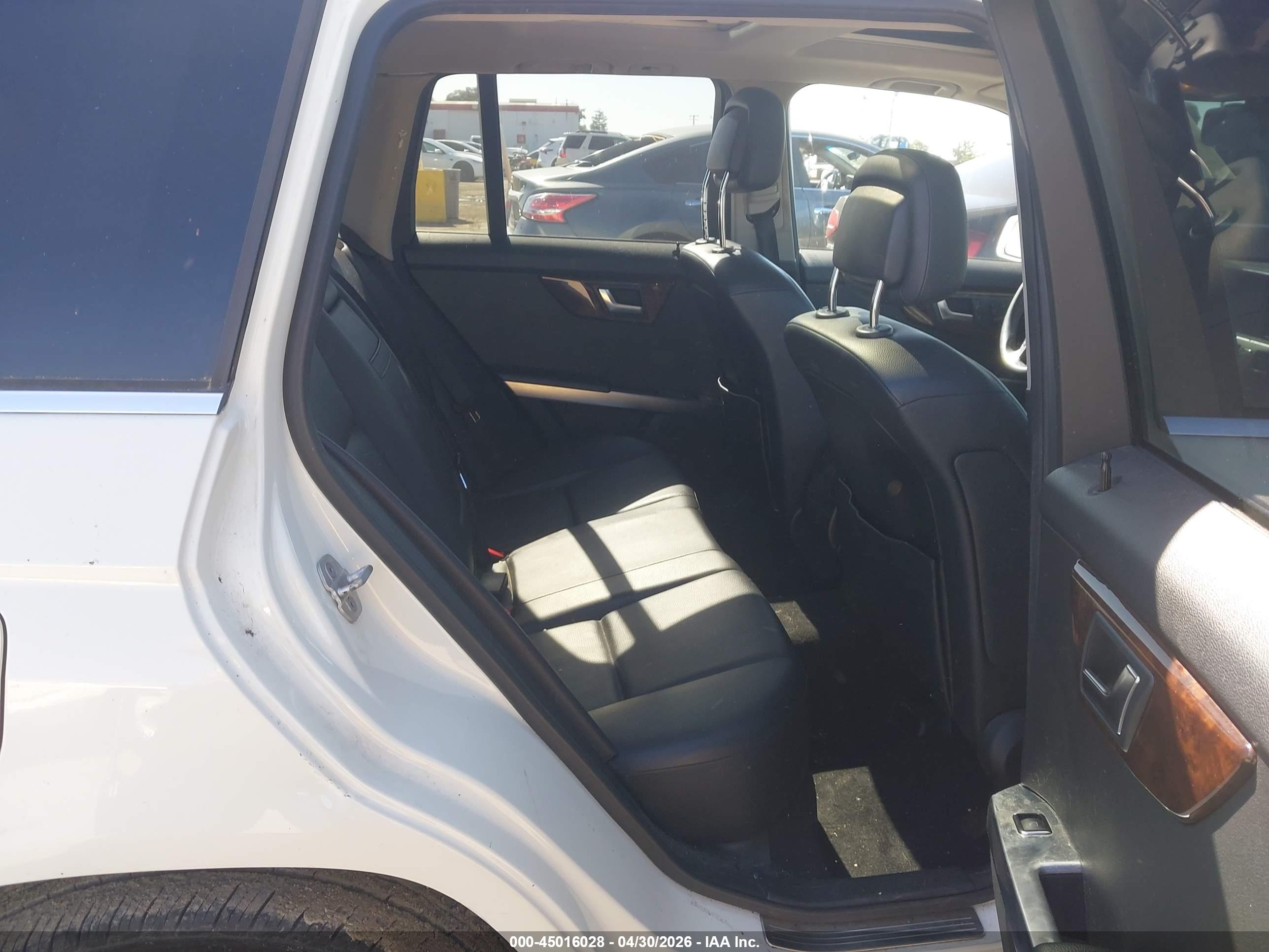 MERCEDES-BENZ GLK image 8