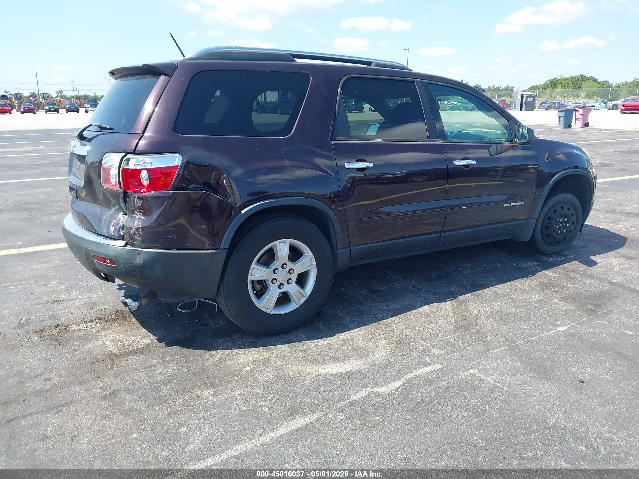 GMC ACADIA image 4