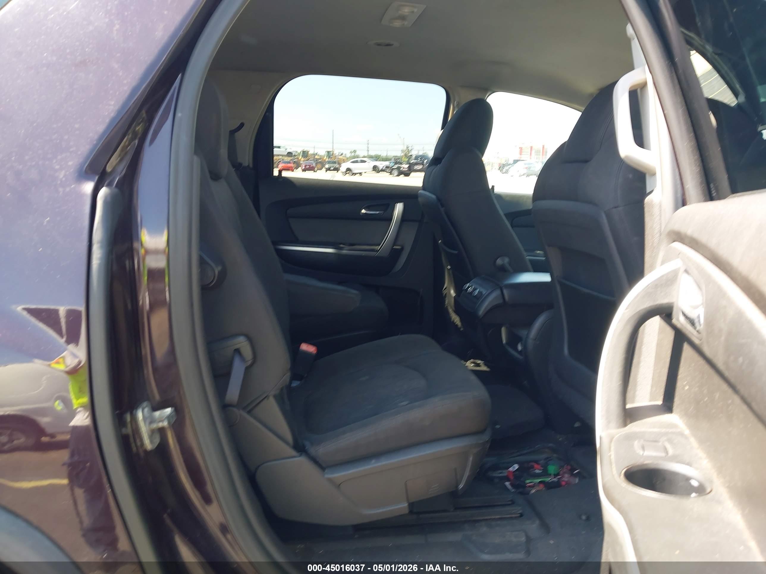GMC ACADIA image 8