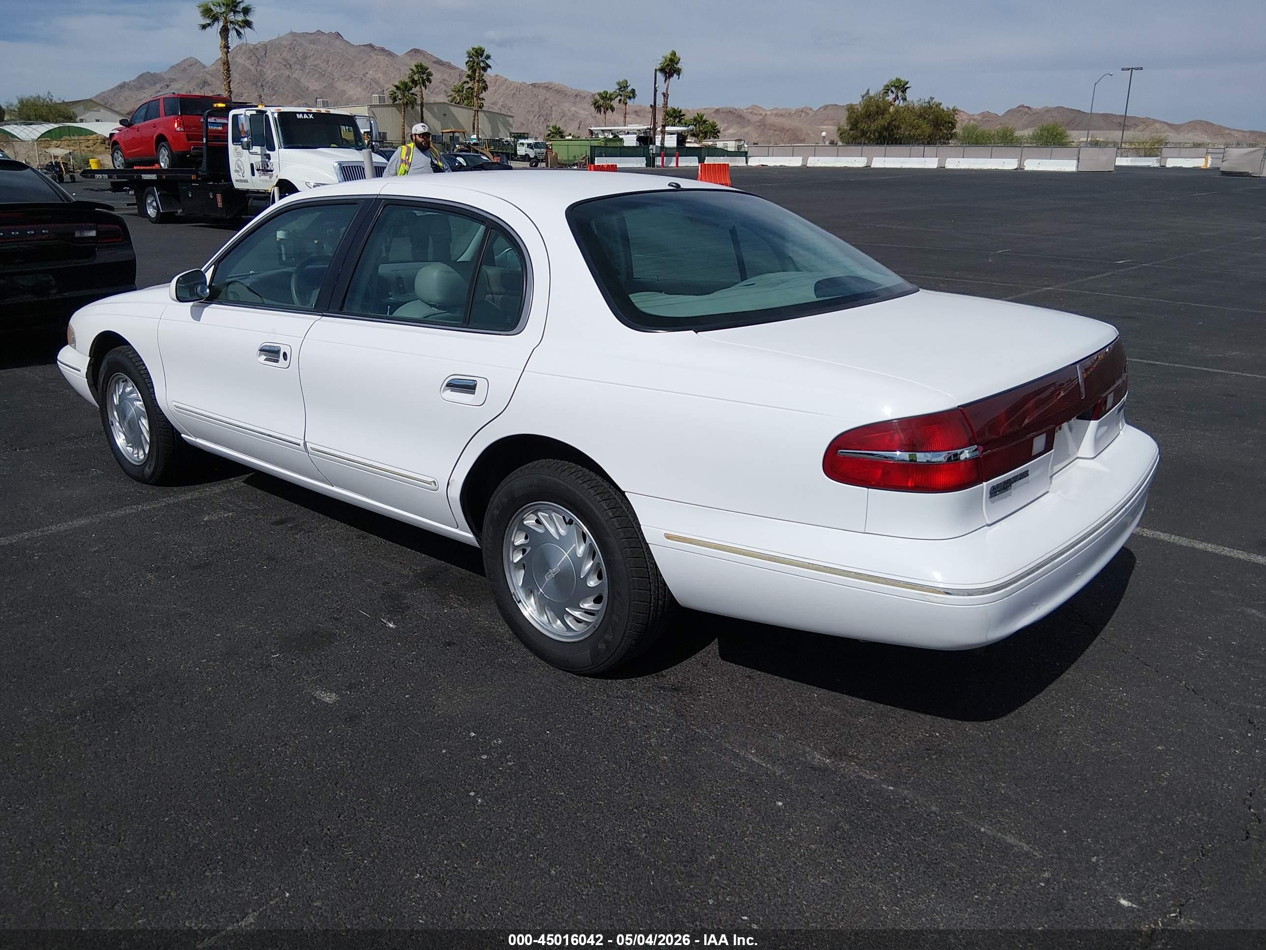 LINCOLN CONTINENTAL image 3