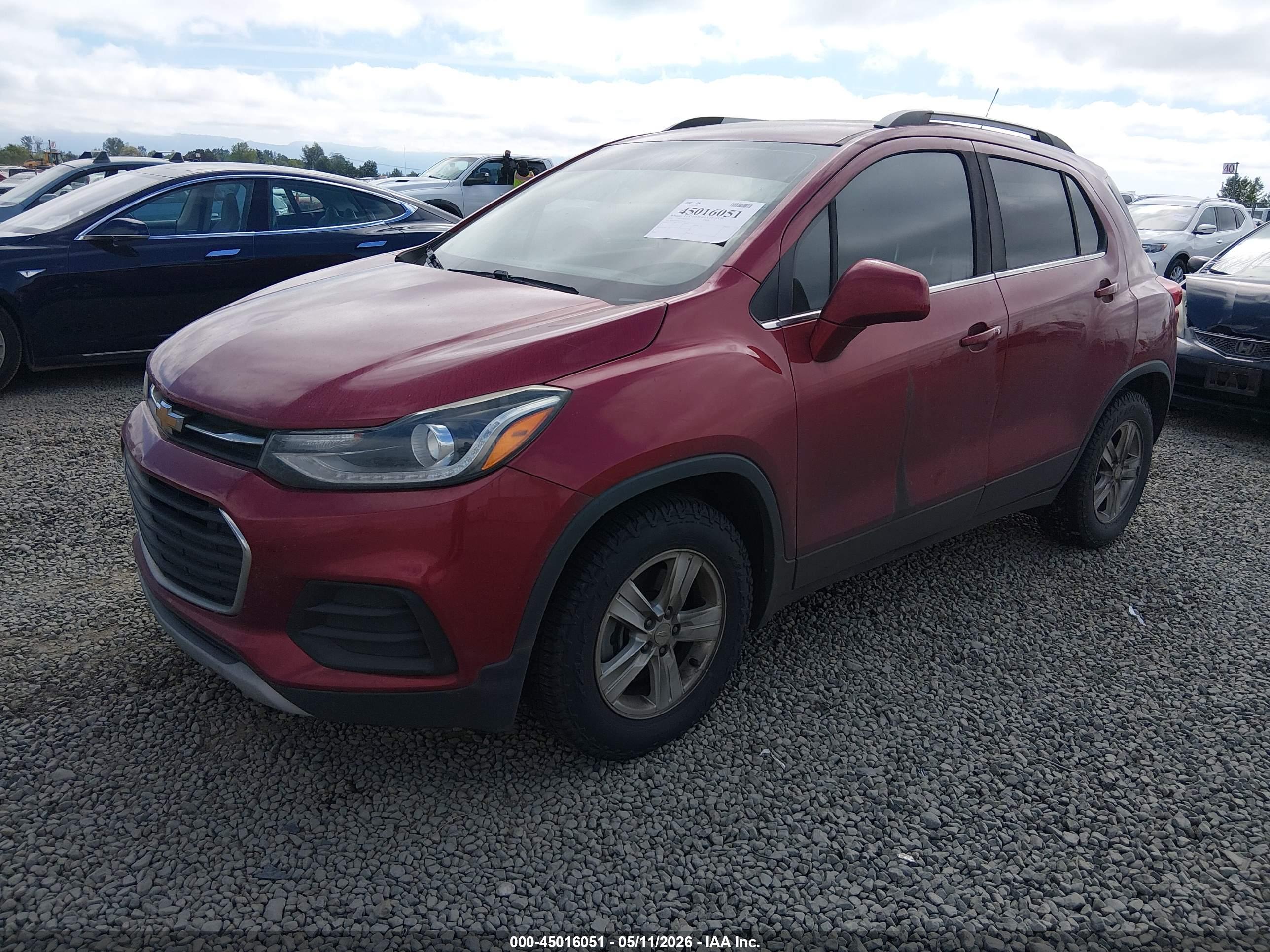 CHEVROLET TRAX image 2