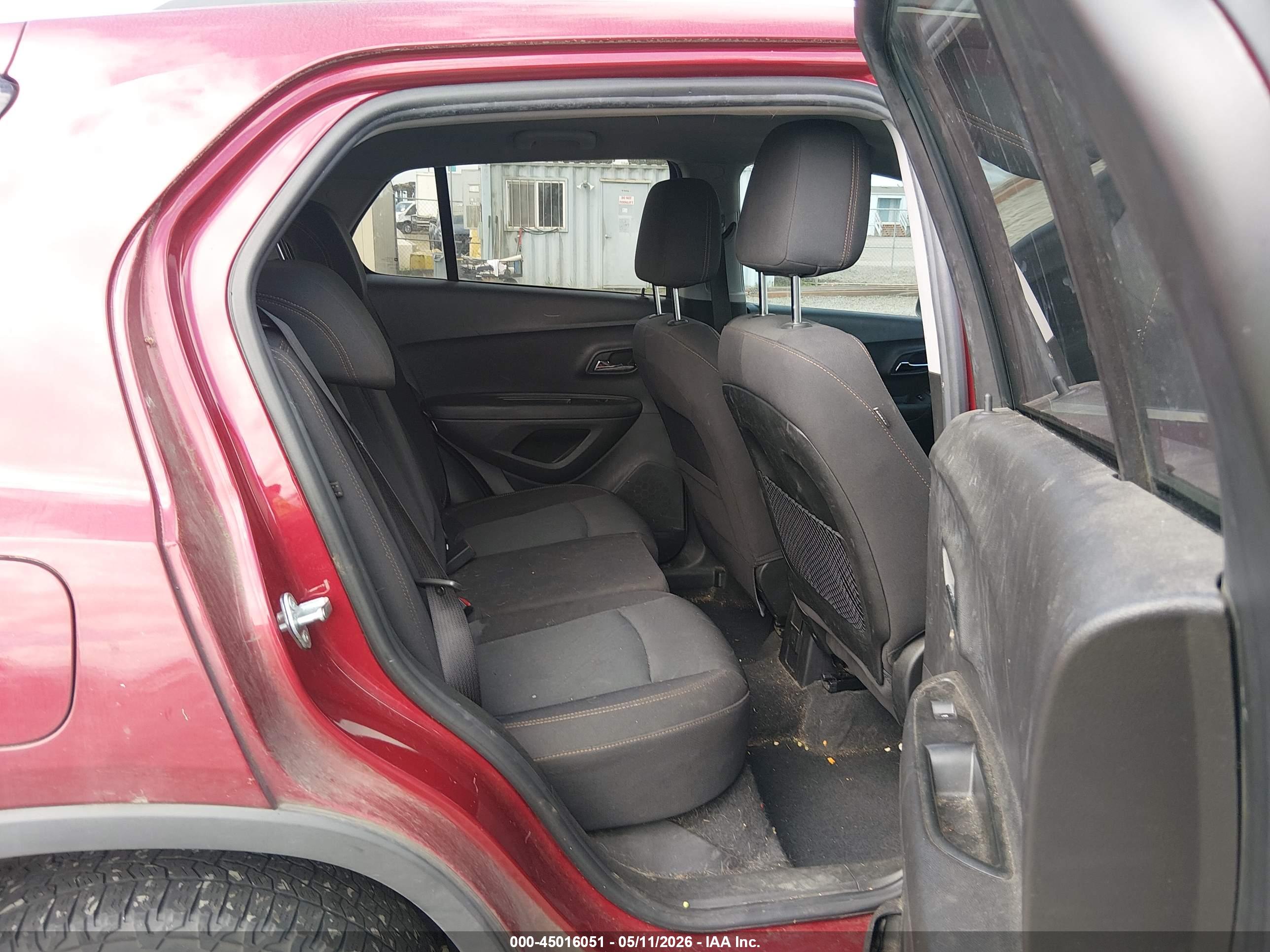 CHEVROLET TRAX image 8