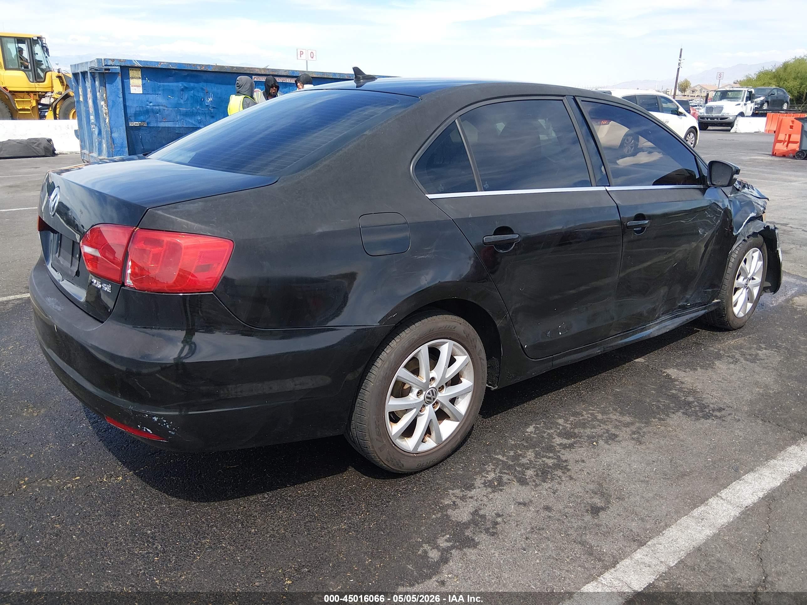 VOLKSWAGEN JETTA image 4
