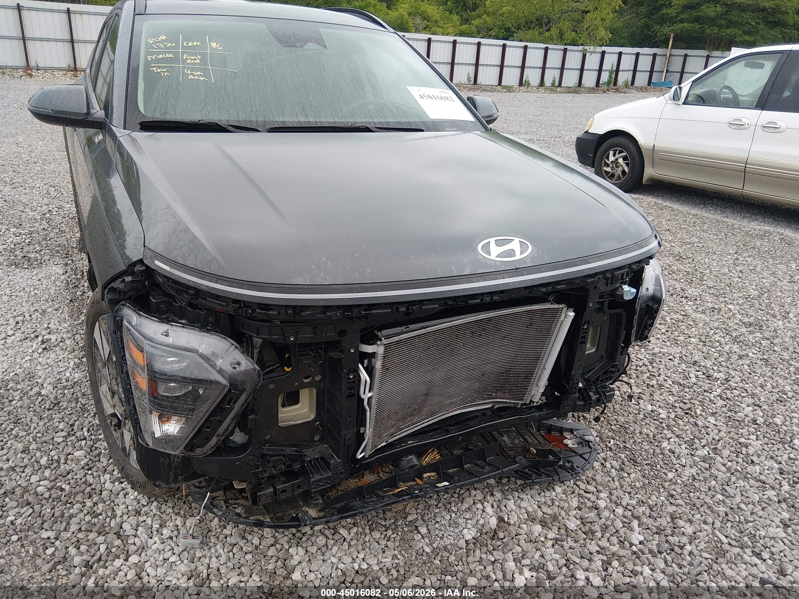 HYUNDAI KONA image 6