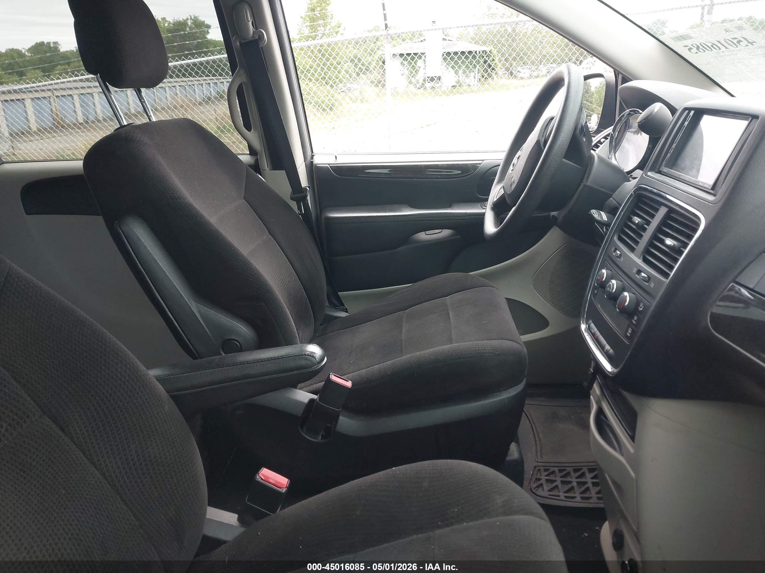 DODGE GRAND image 5
