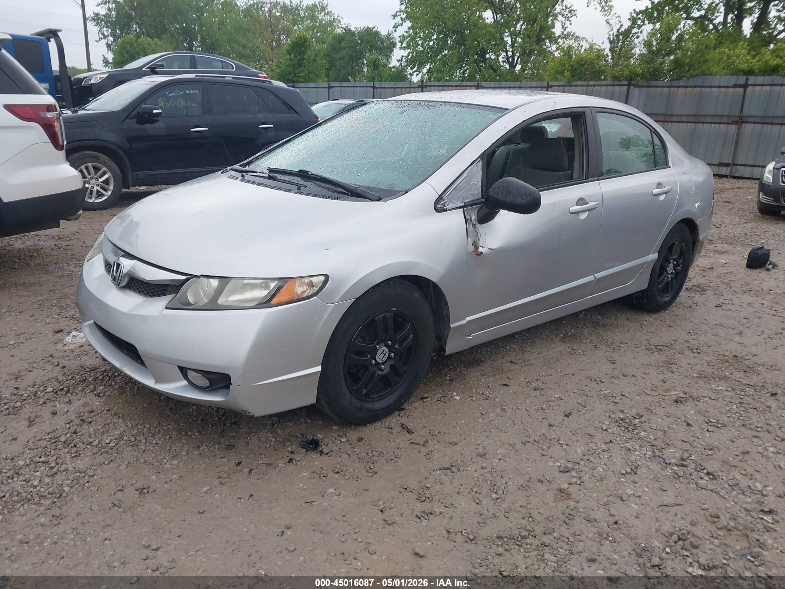 HONDA CIVIC image 2