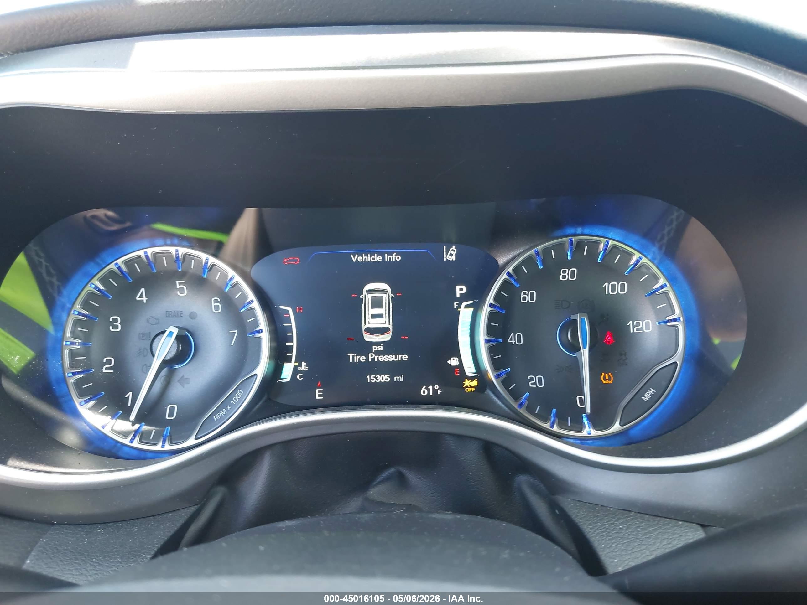 CHRYSLER PACIFICA image 7