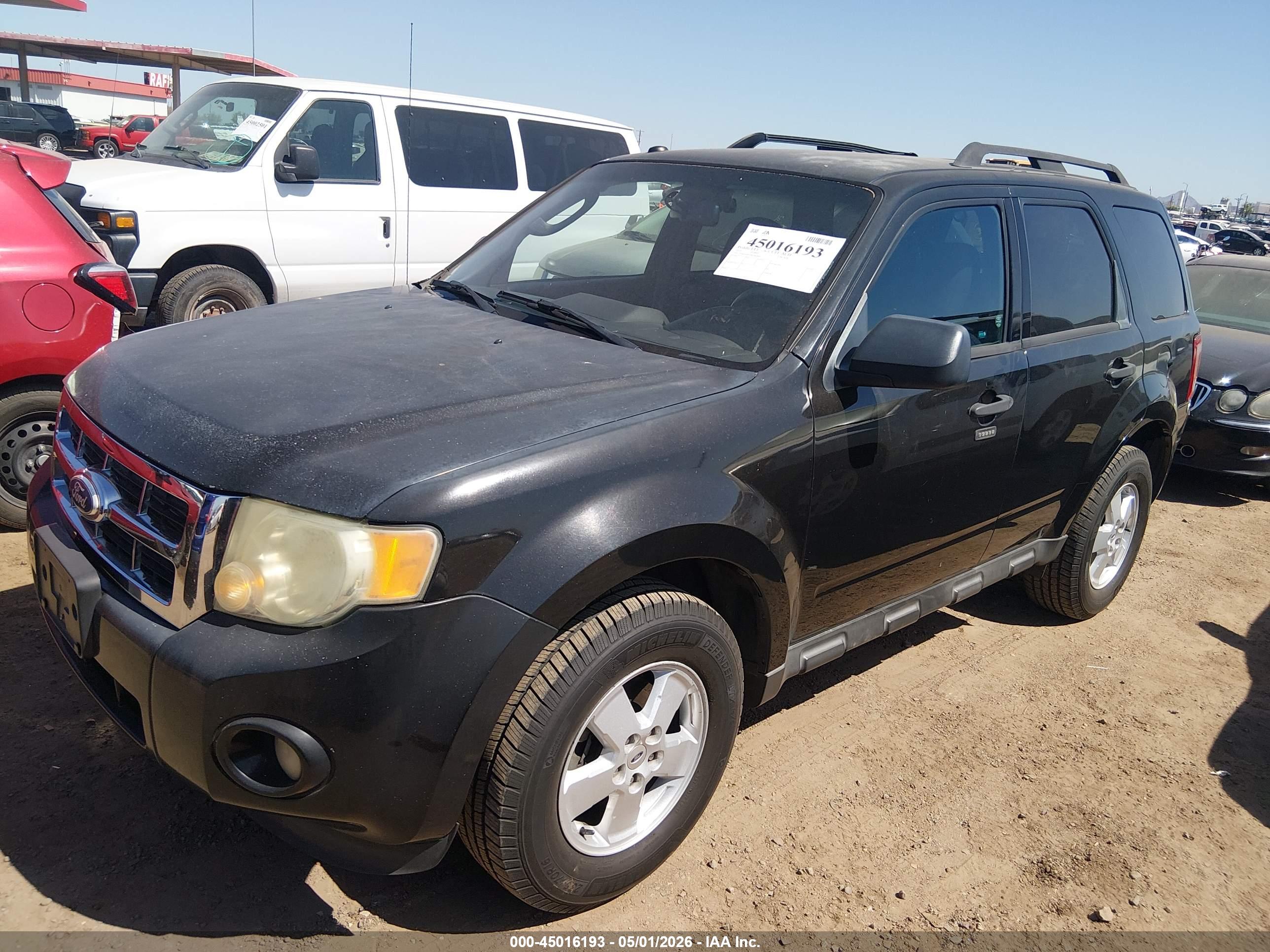 FORD ESCAPE image 2